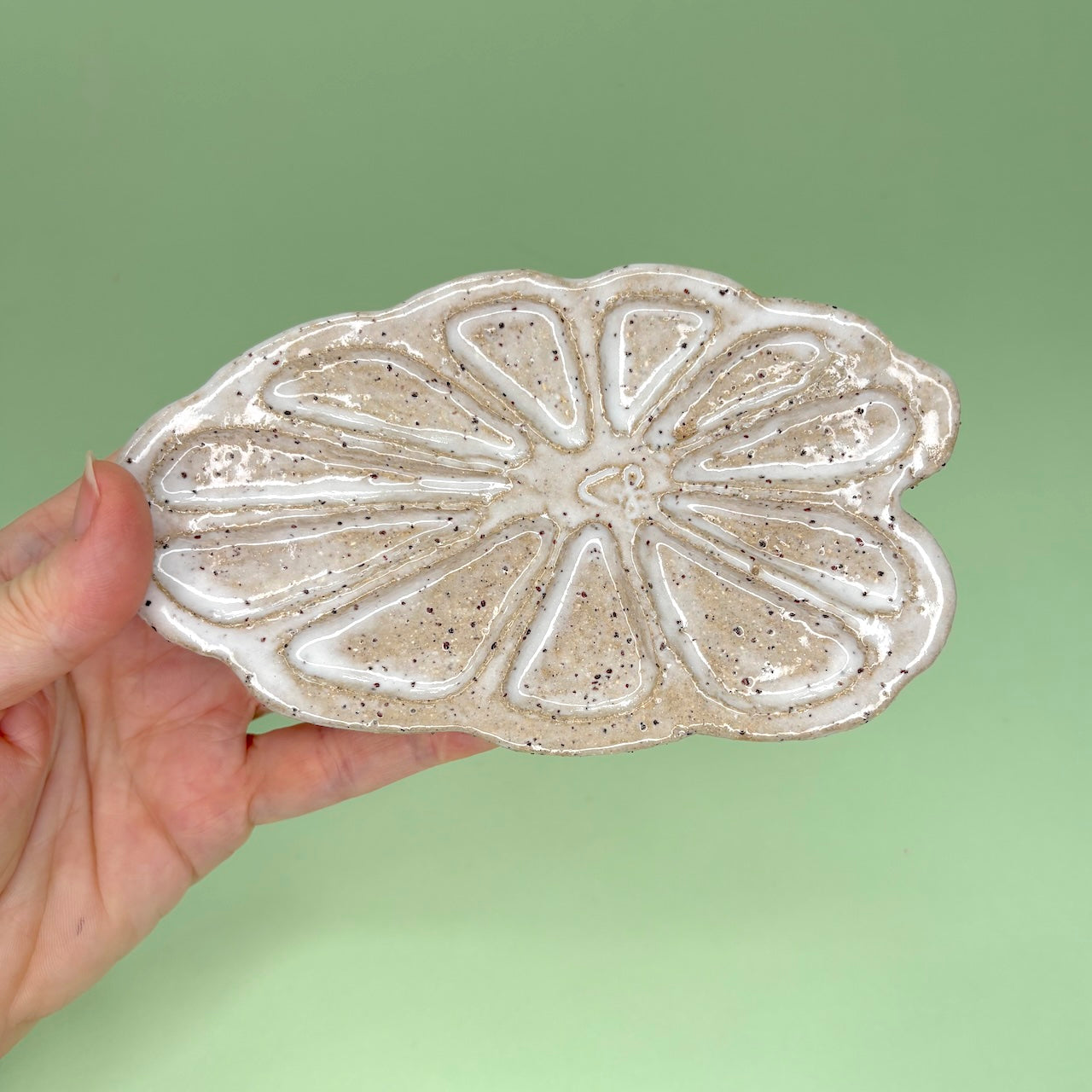 Ceramic paint palette – leaf design