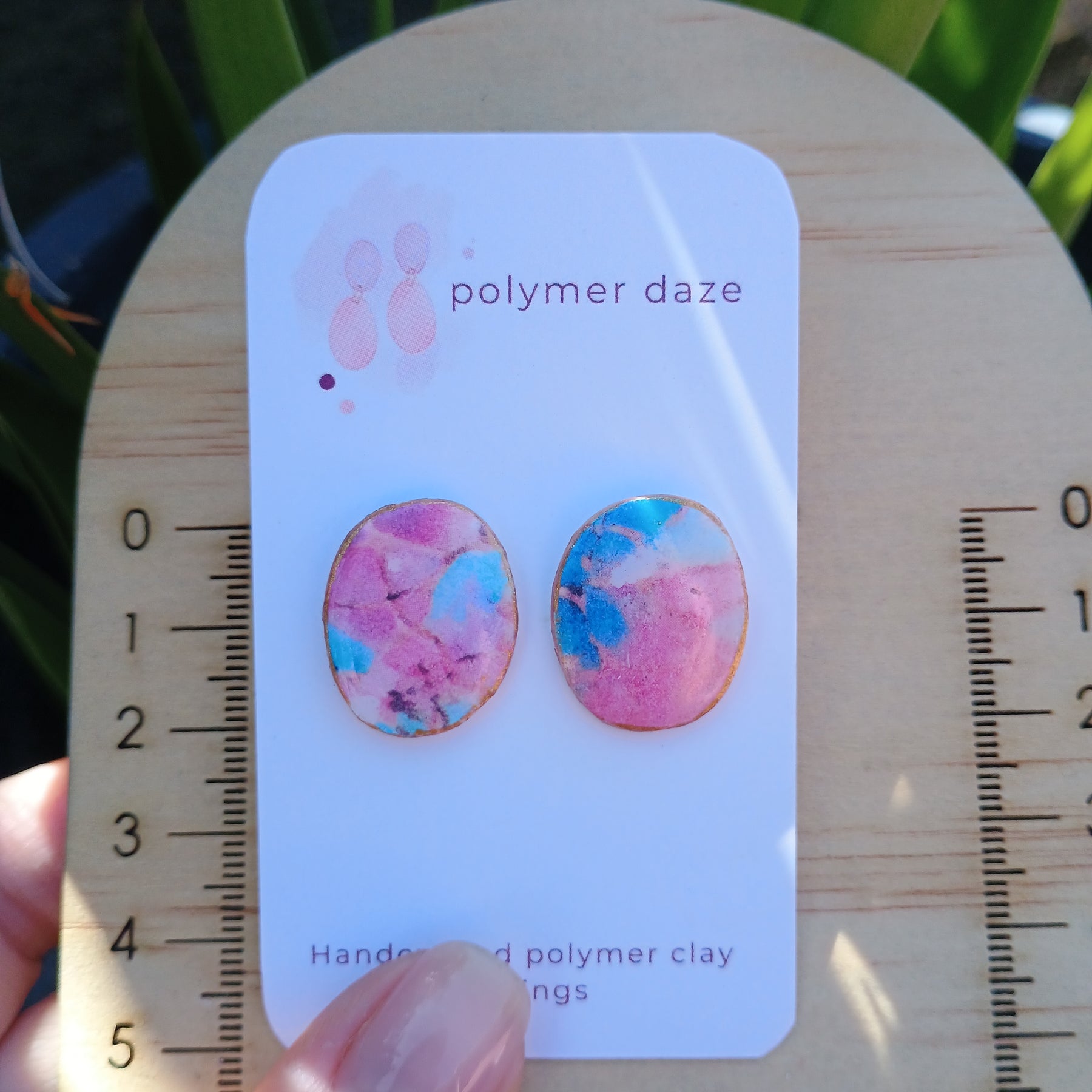Polymer clay watercolour stud earring pink