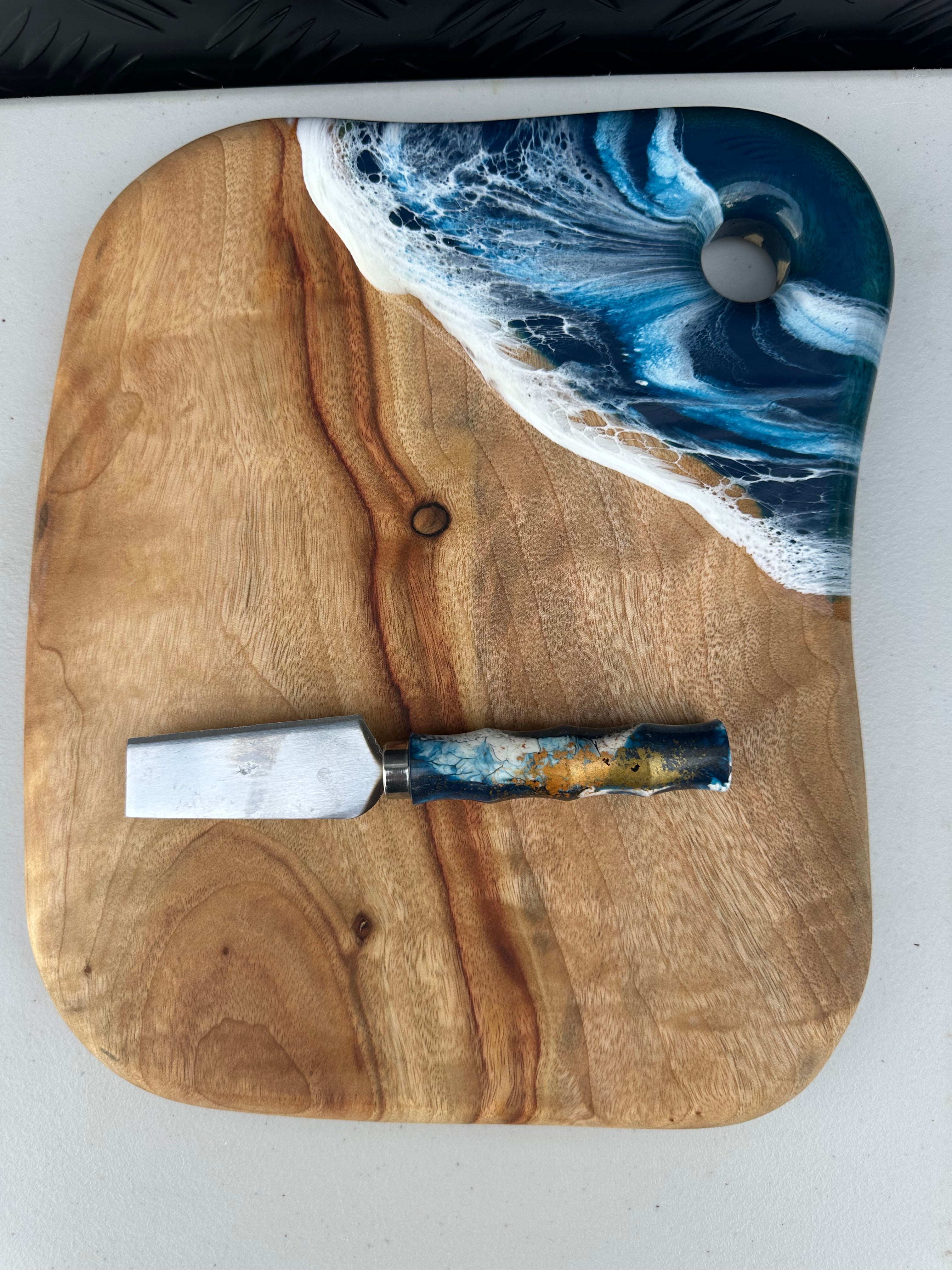 Ocean inspired dark blue & white