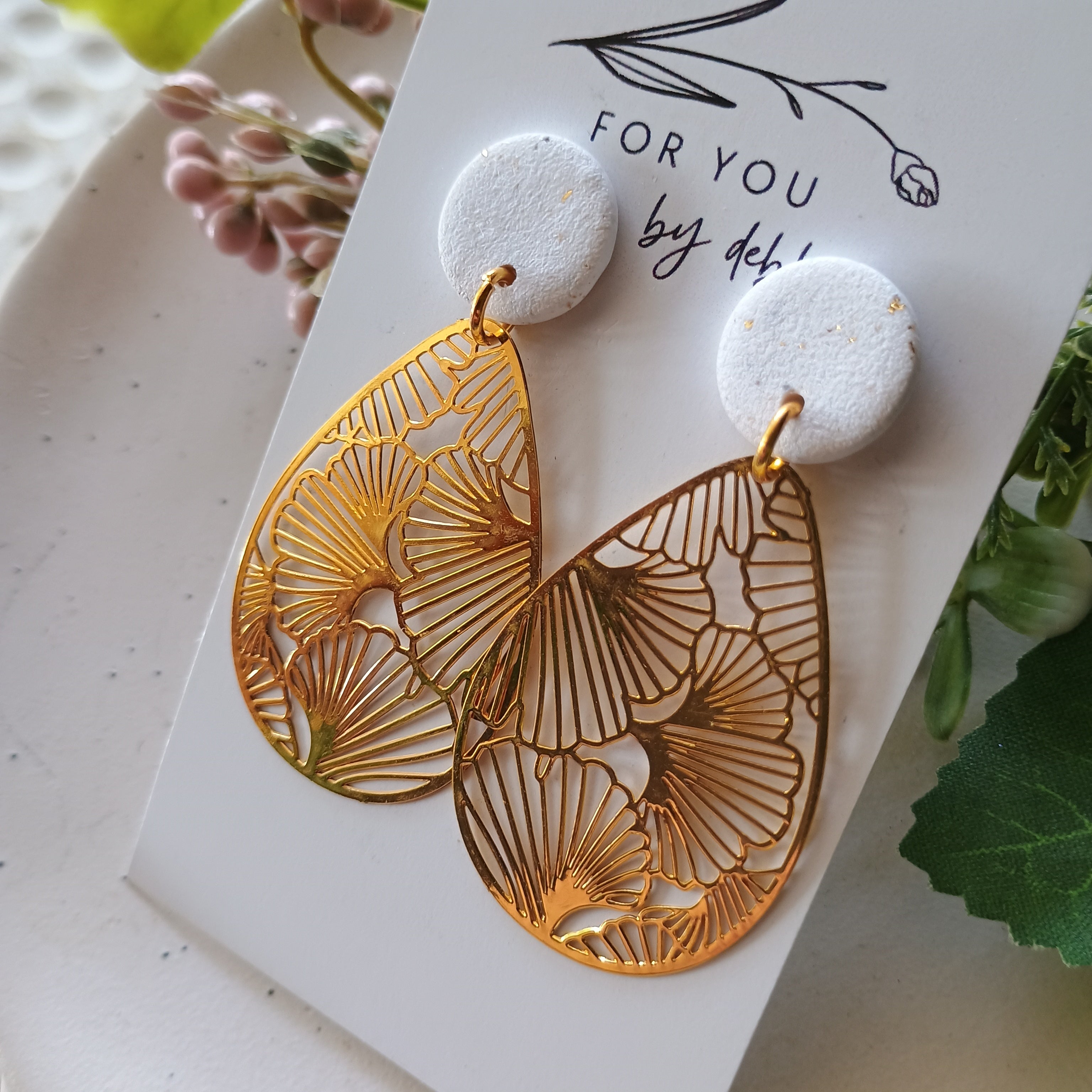 Filigree charm dangle earrings- white and gold