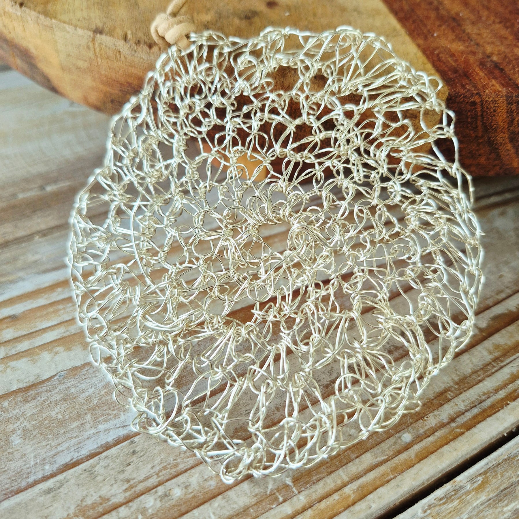 Crochet wire necklace