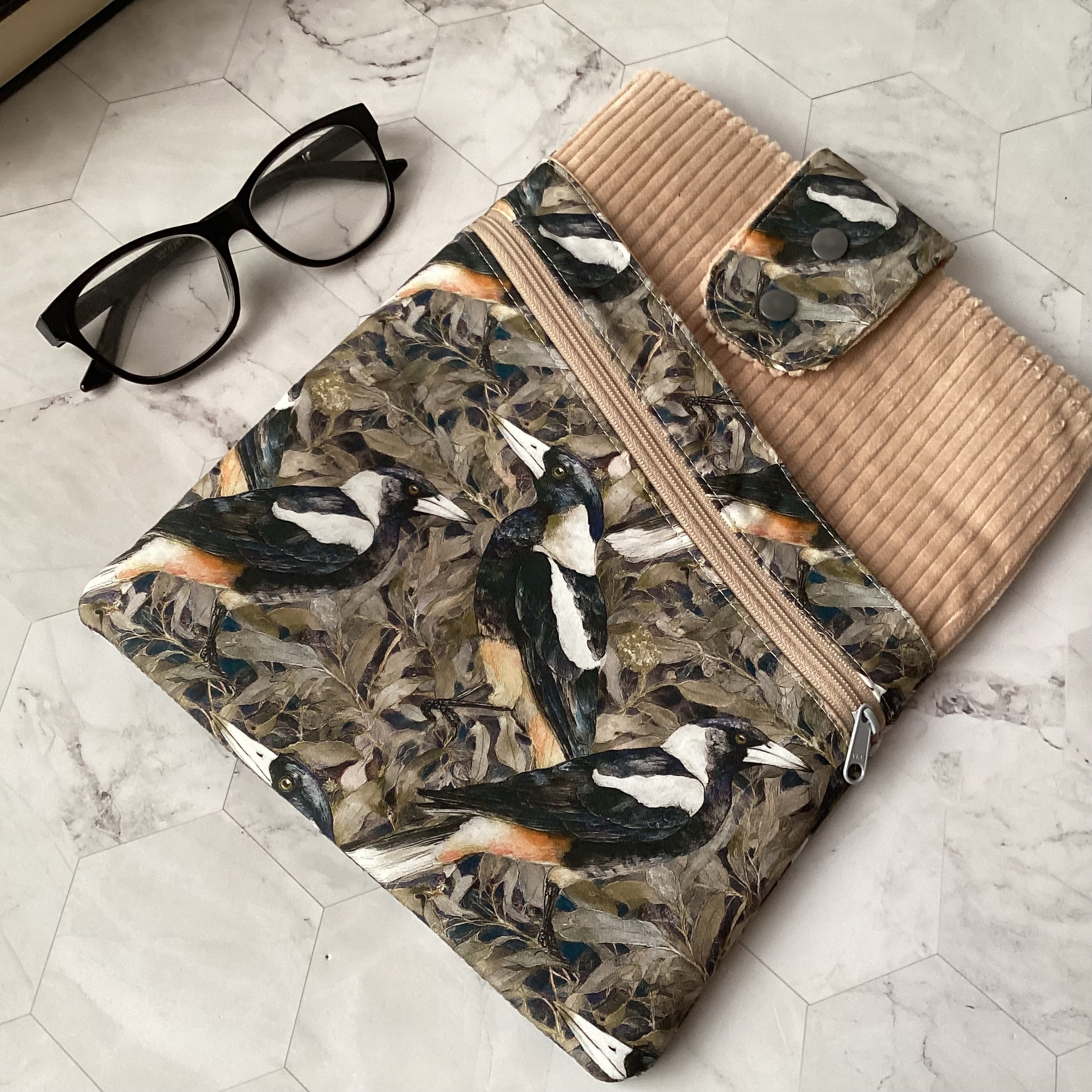 Australian magpies book sleeve with 2 pockets. iPad, tablet pouch