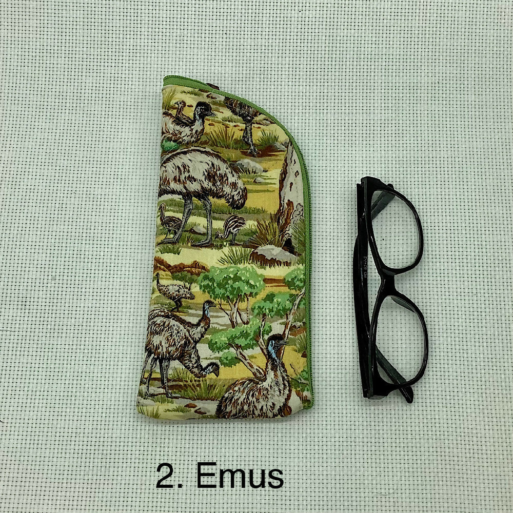 Kangaroos, Emus curved top zip pouch for glasses, phones, handbag organiser, etc.
