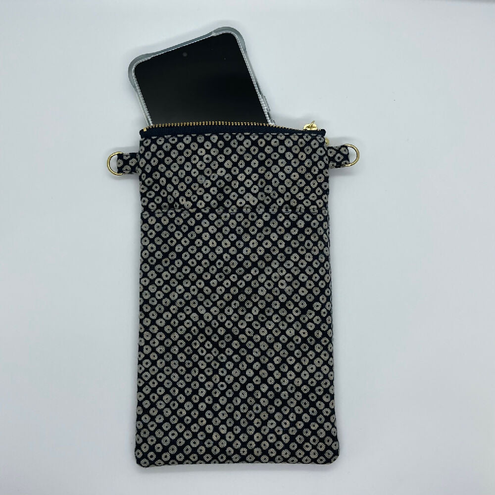 Crossbody phone bag