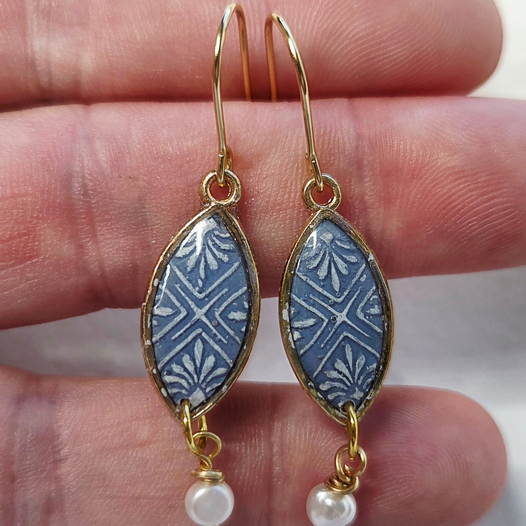 Mini Dangles (Leaf)