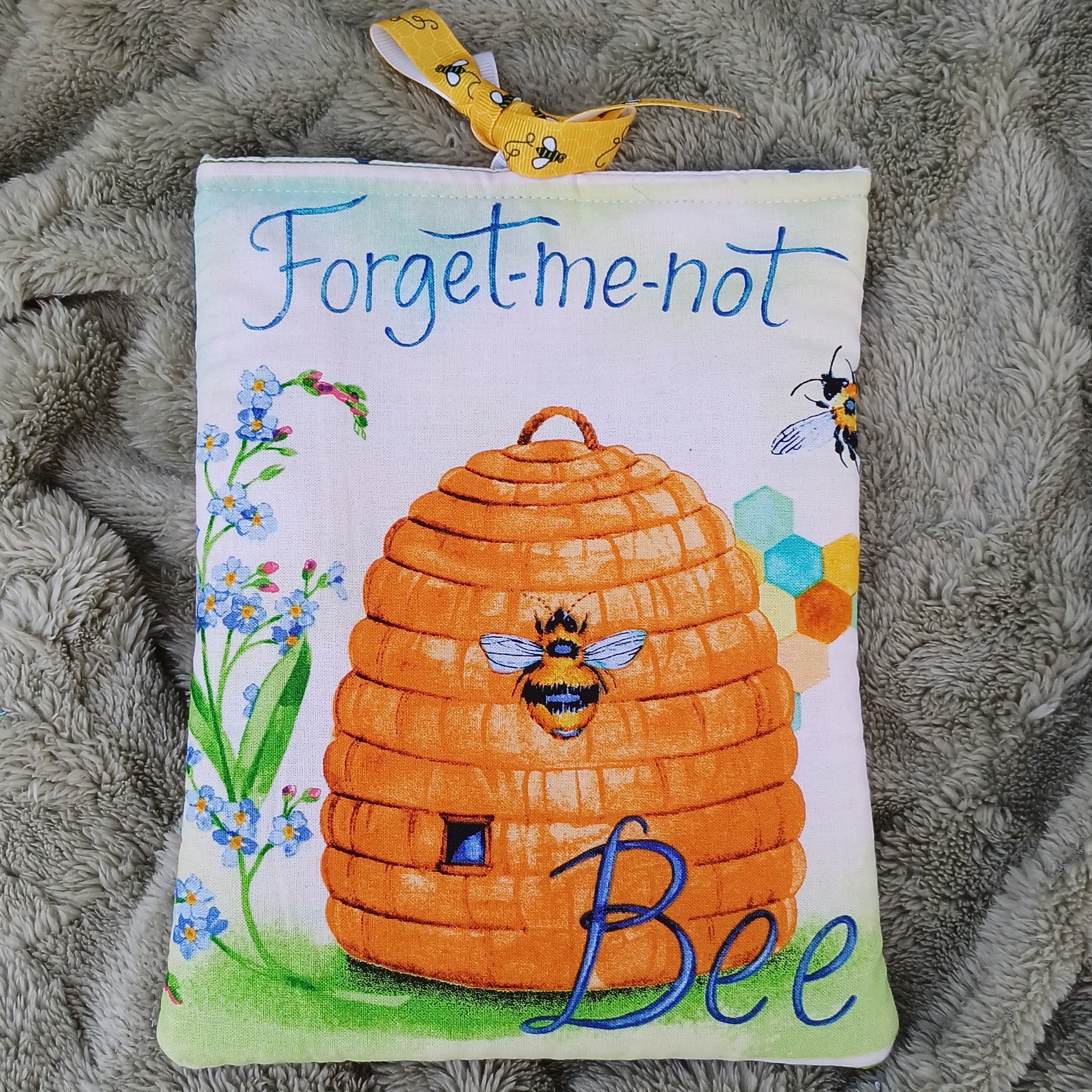 Bee Design Book Sleeve for Small Paperback & A5 Notebooks