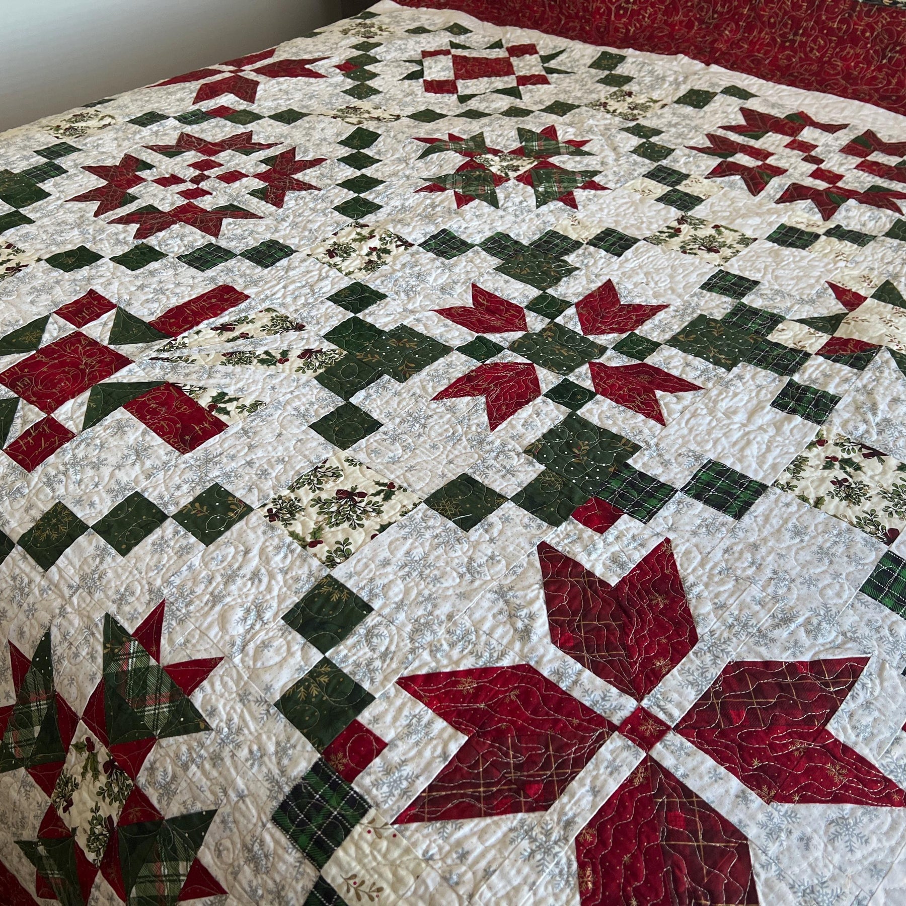 Christmas Quilt Pattern Bundle: 8 Holiday Quilt Blocks, Video Tutorial (PDF Pattern)