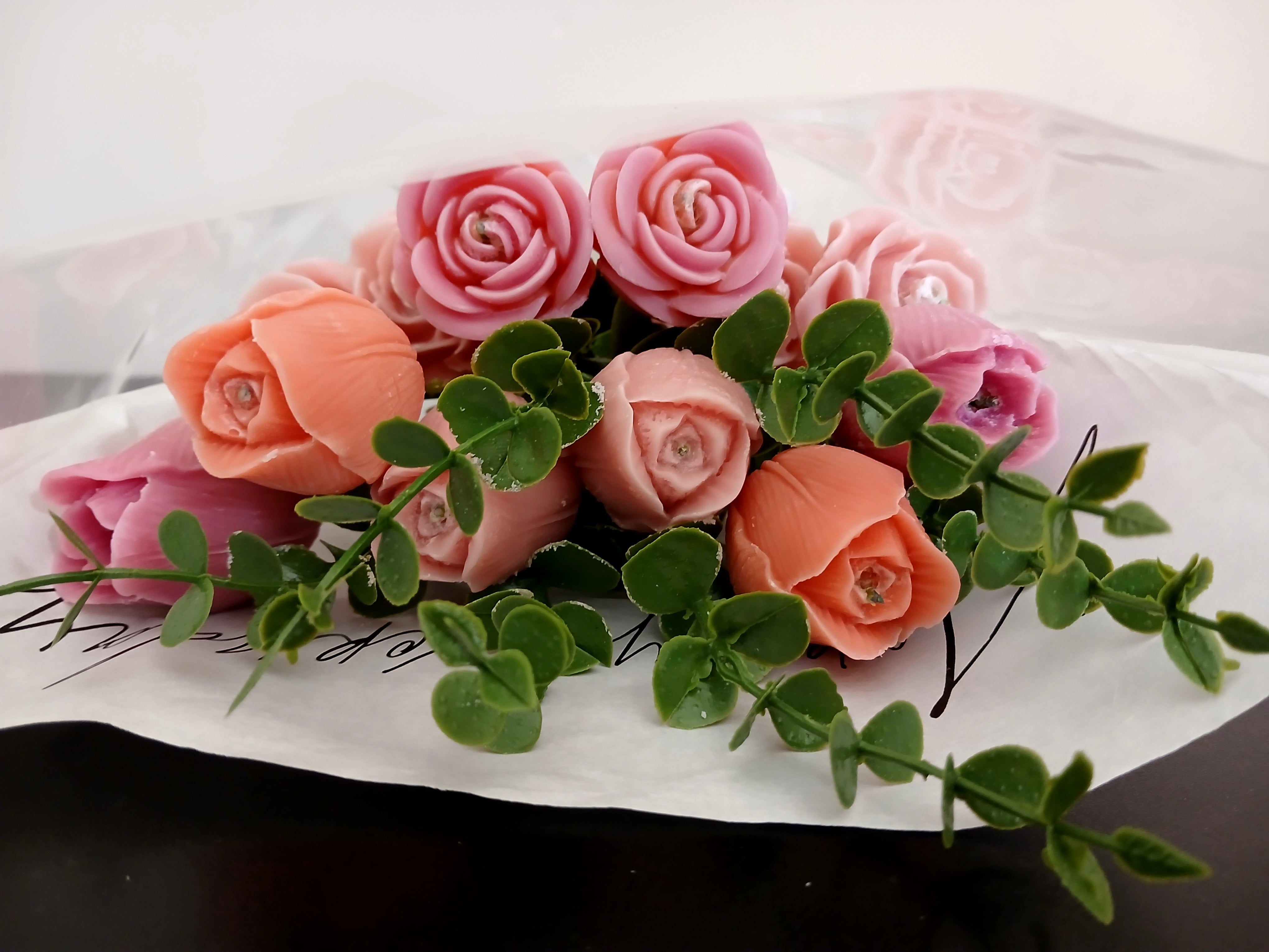 Hand Held Bouquet Black Raspberry & Vanilla