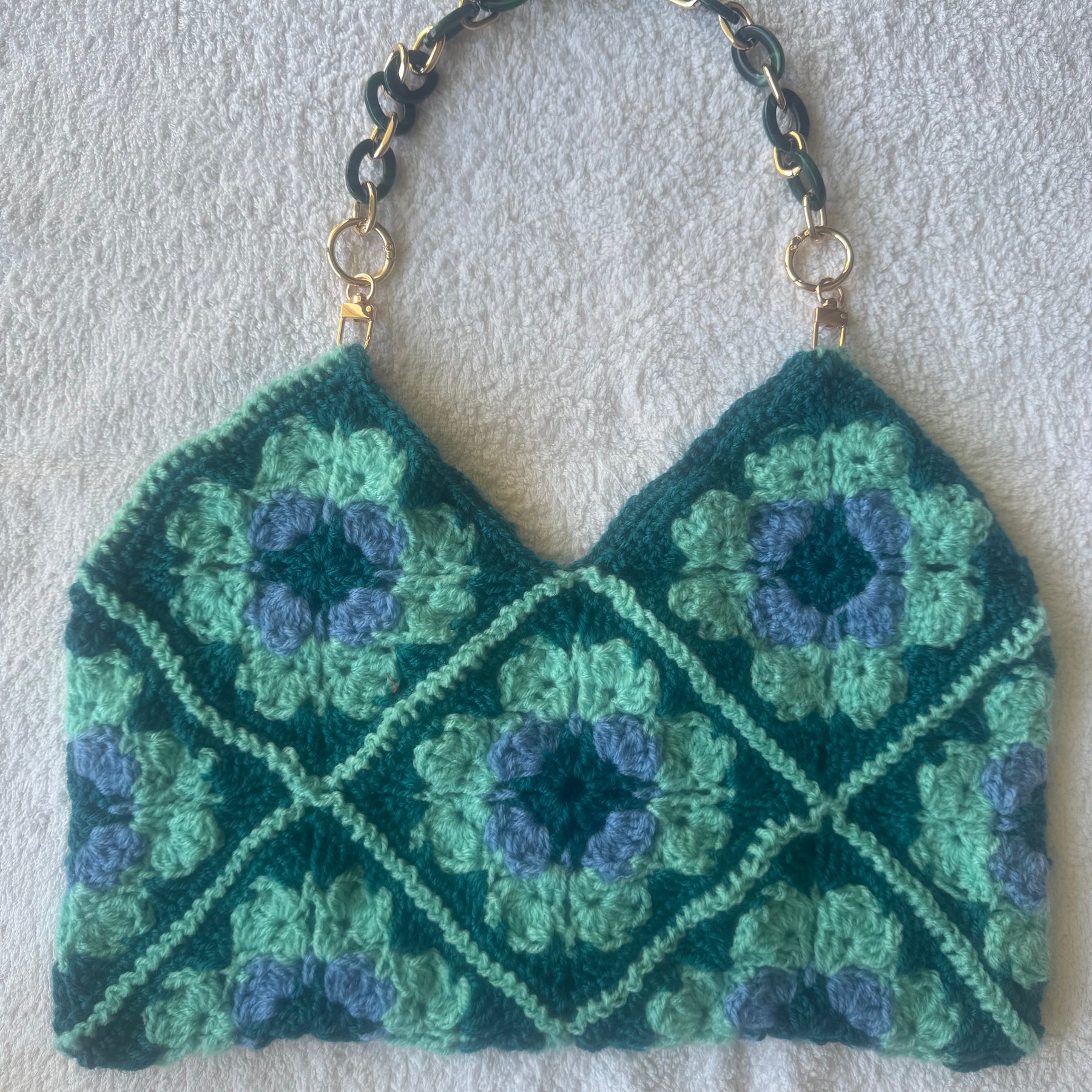 Green Granny Square Shoulder Bag with Acrylic Chain Strap