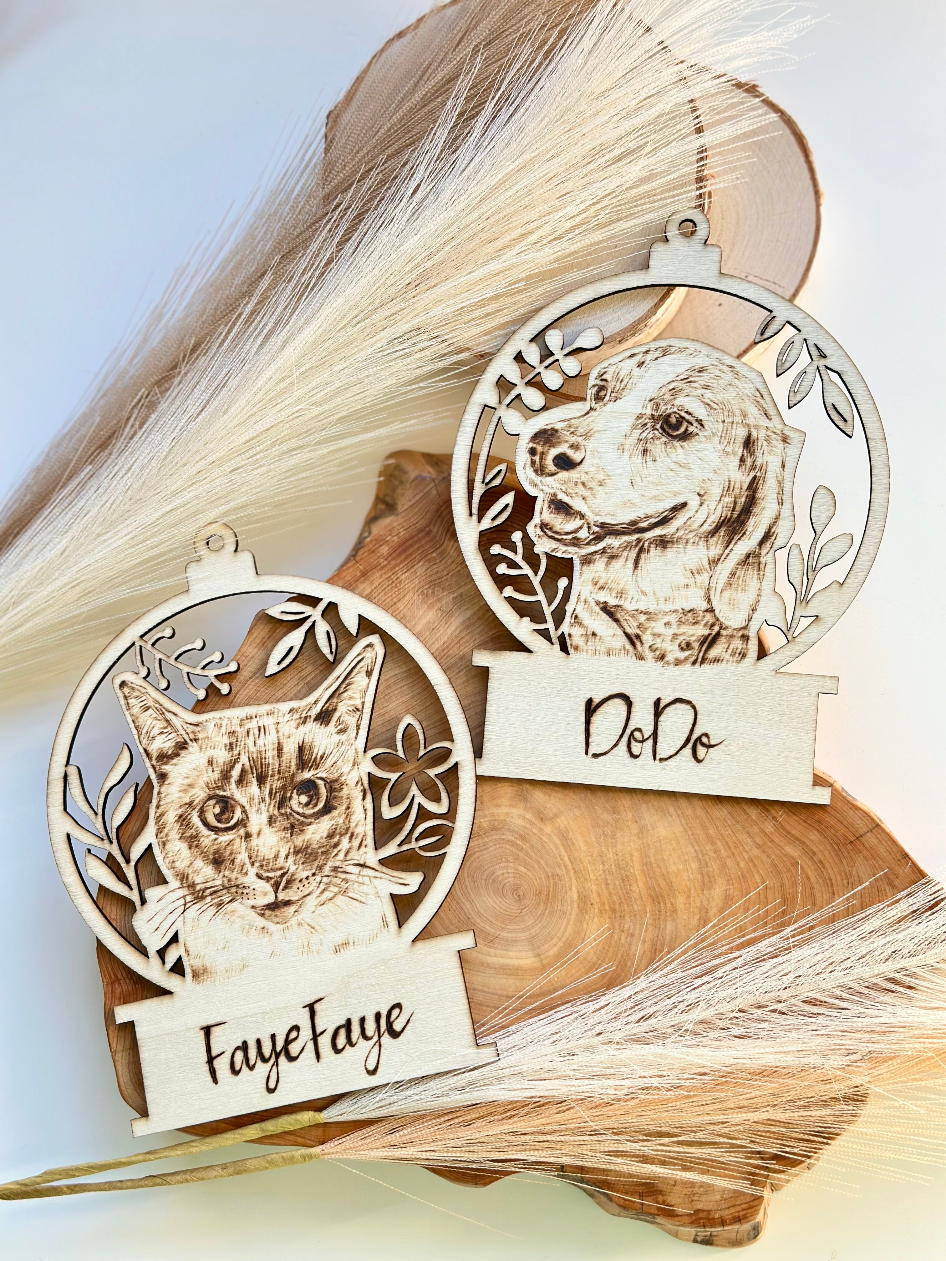 Custom Pet Portrait Christmas Ornament – Handmade Woodburned Decoration | Pet Memorial Gift | Personalized Dog & Cat Keepsake