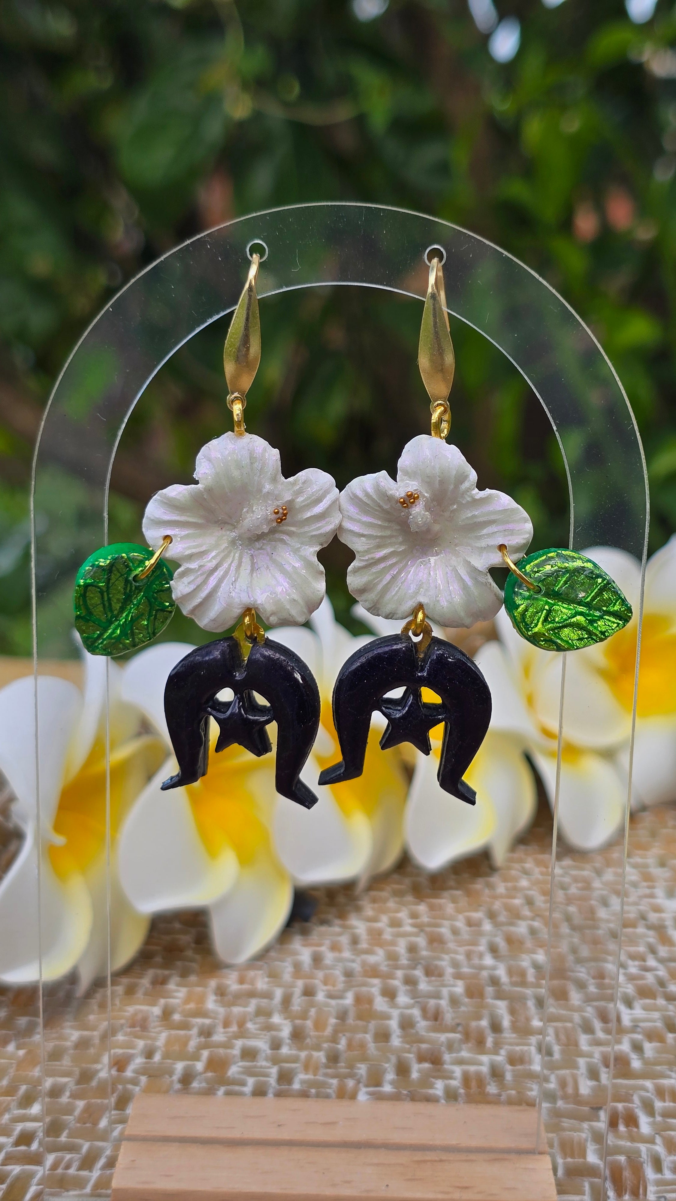 Kokuam (Hibiscus) WHITE PRE-ORDER