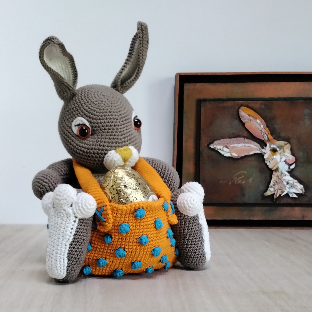 Orange-Easter-Bunny-Basket-front-Australian-made-watch-the-birdy-crochet