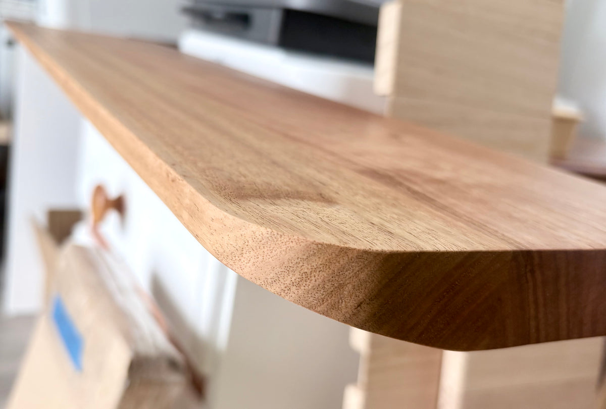Tasmanian oak Floating shelf 900mm