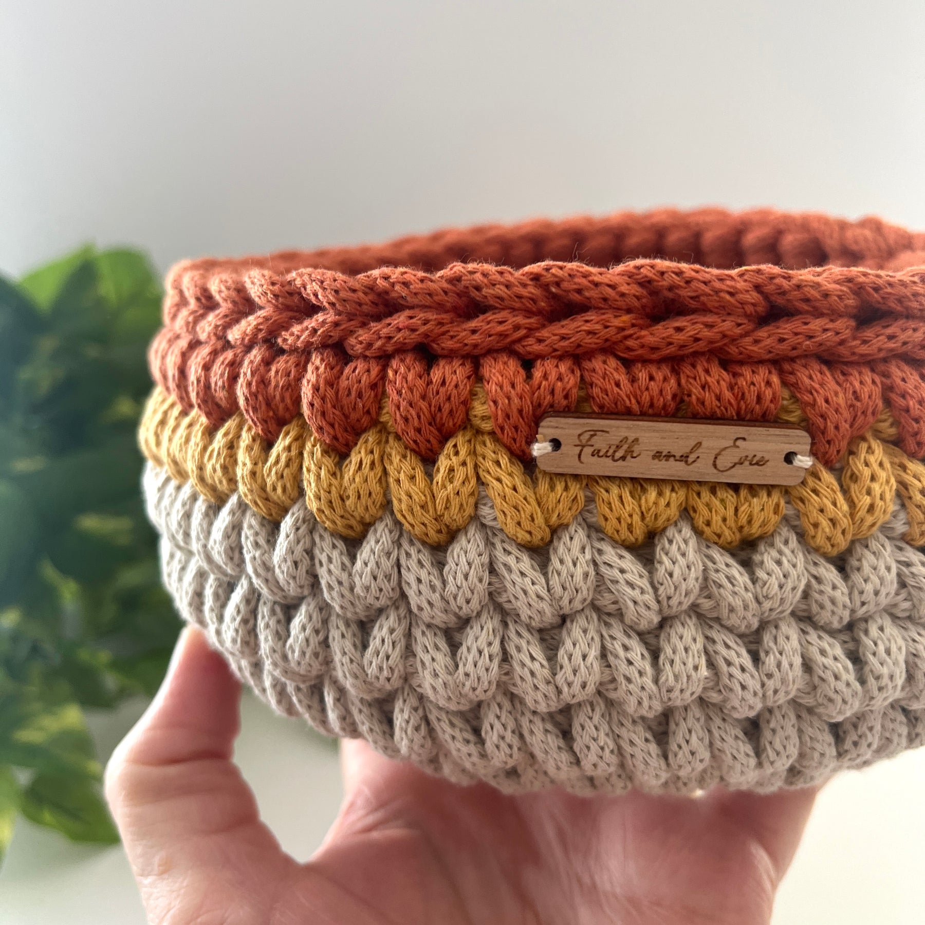 Curved crochet basket