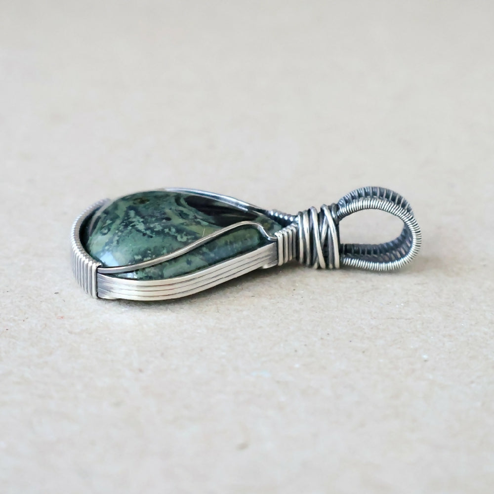 PJS06053_05_KambabaJasperPendant_C