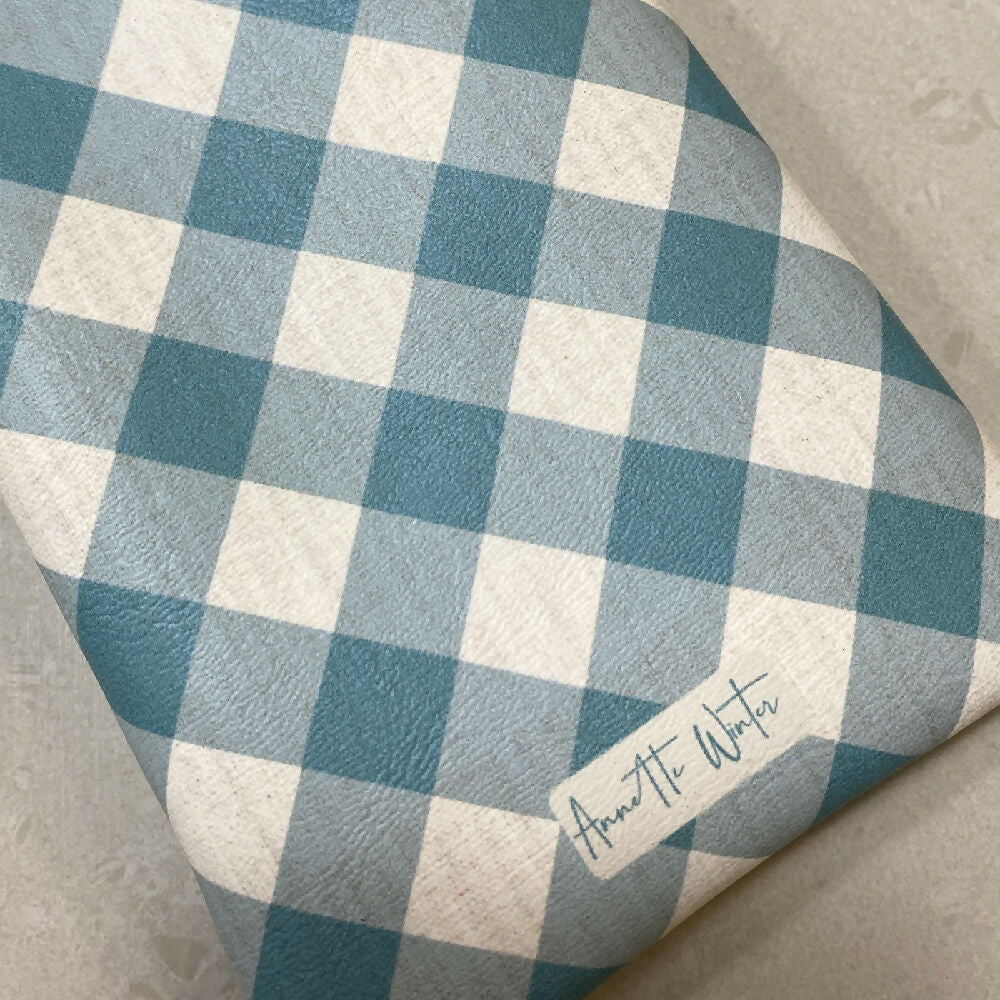 Soft-glasses-case-faux-leather-green-and-white-gingham-A
