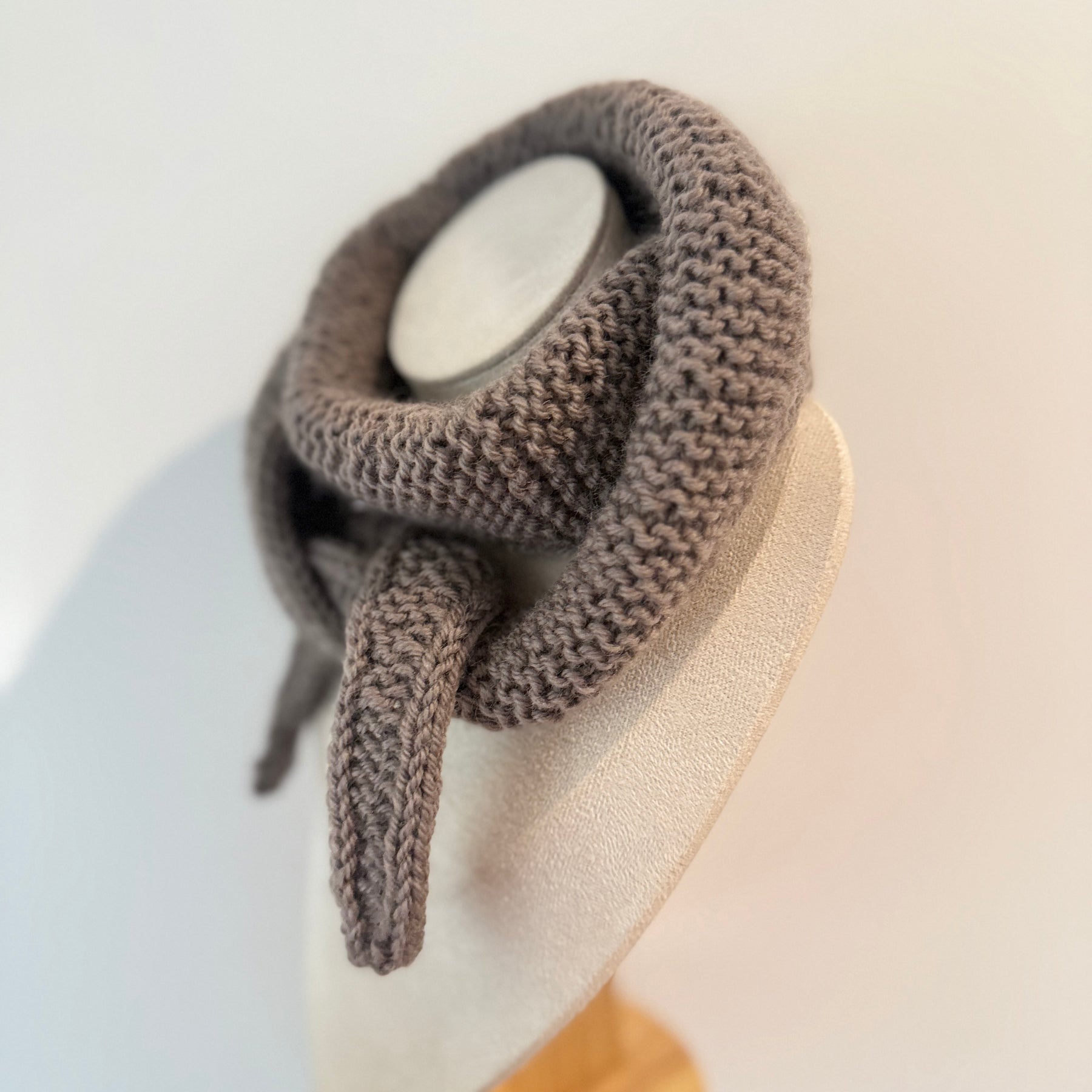 Knitted sophie scarf in dark camel brown