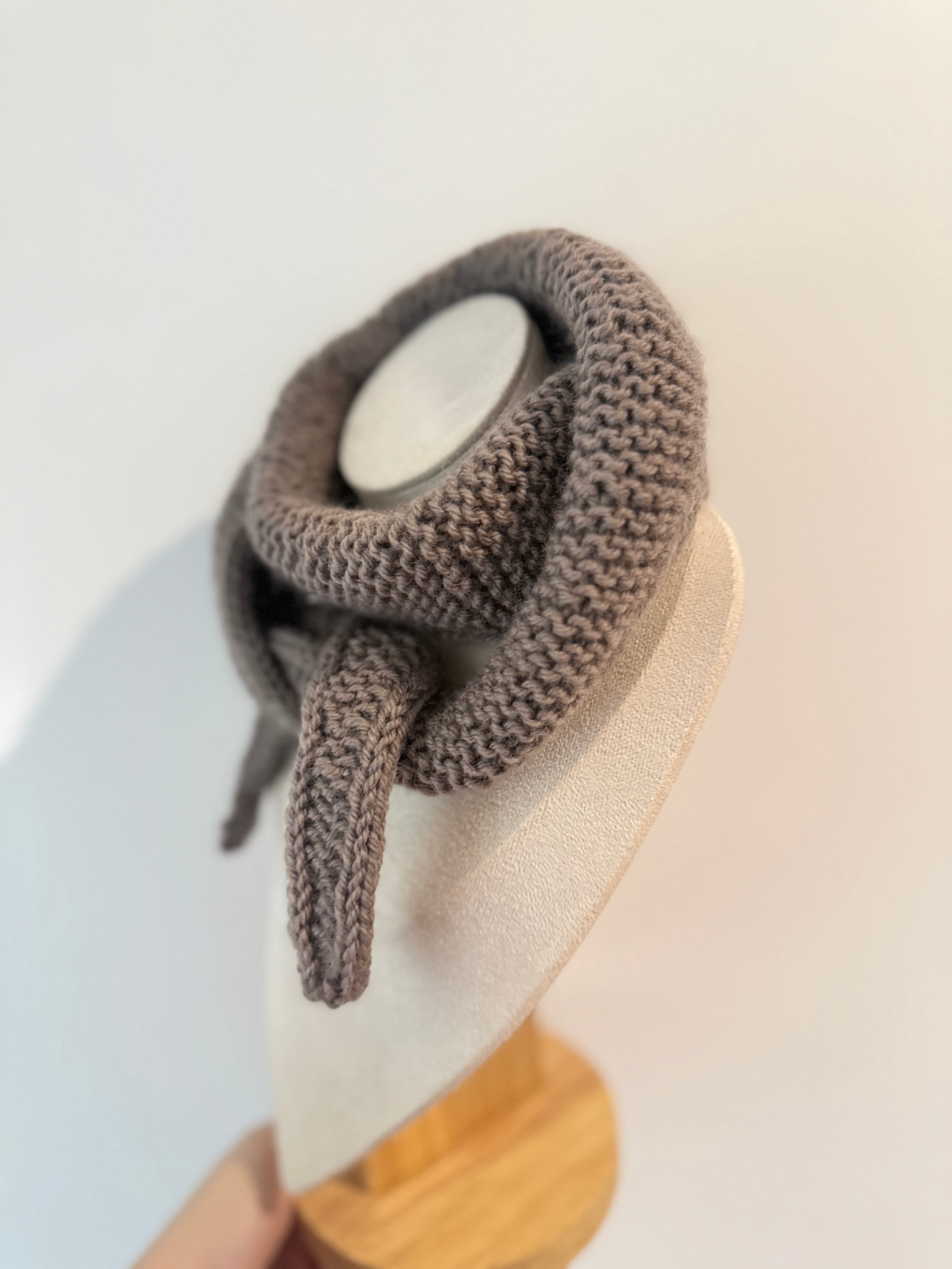 Knitted sophie scarf in dark camel brown