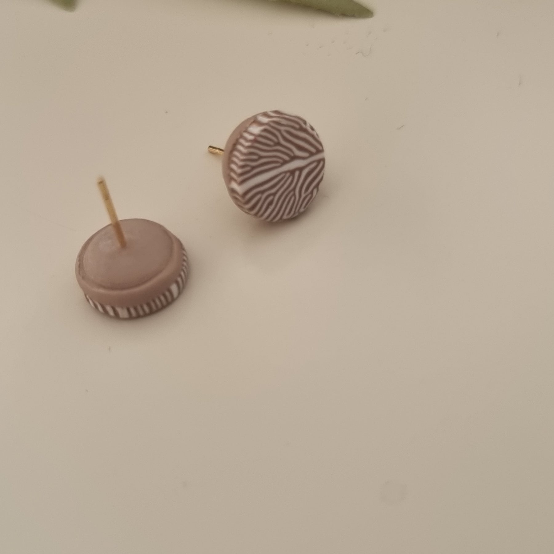 Whispering Graine Studs