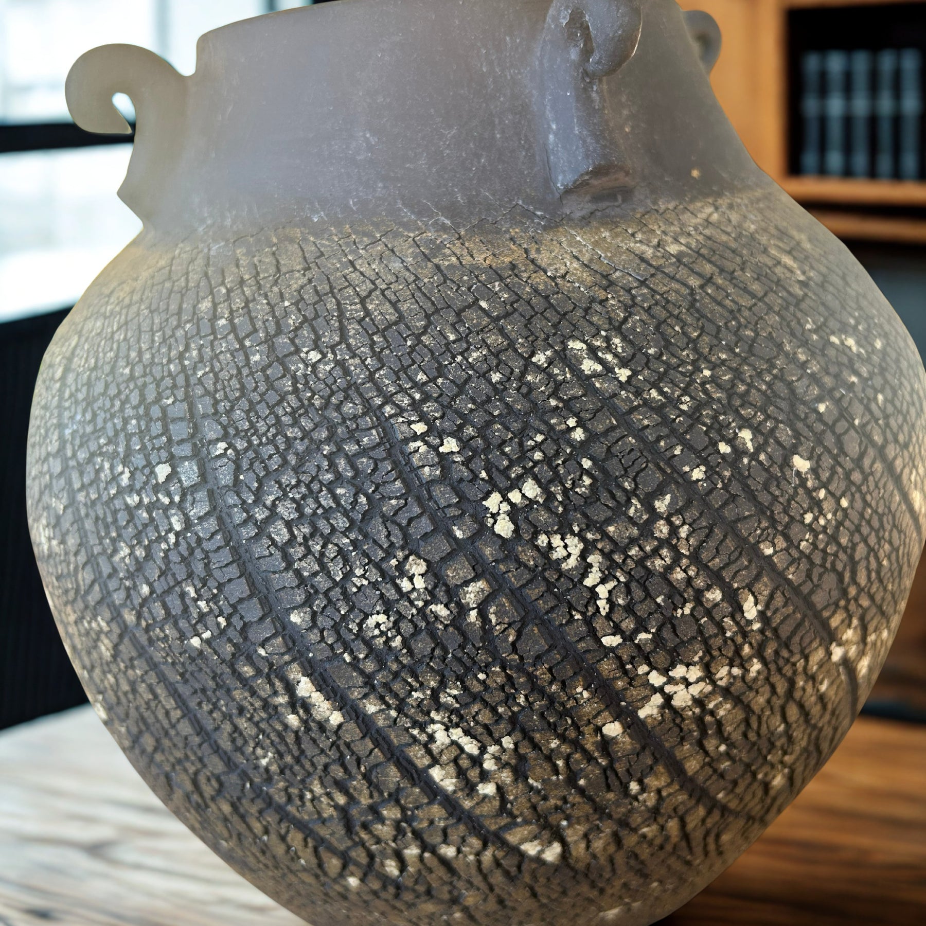 Black yellow urn