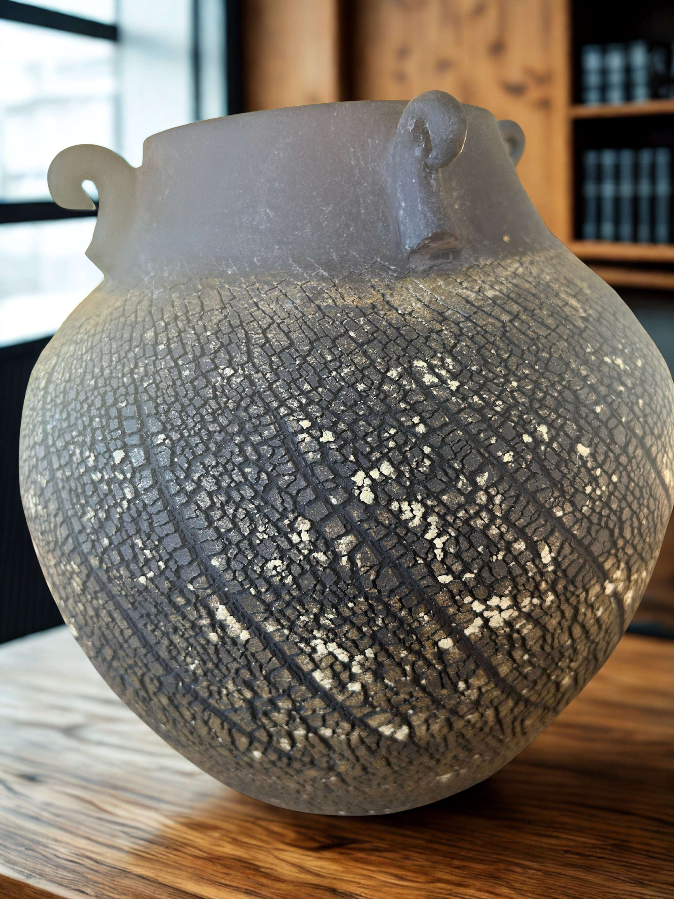 Black yellow urn