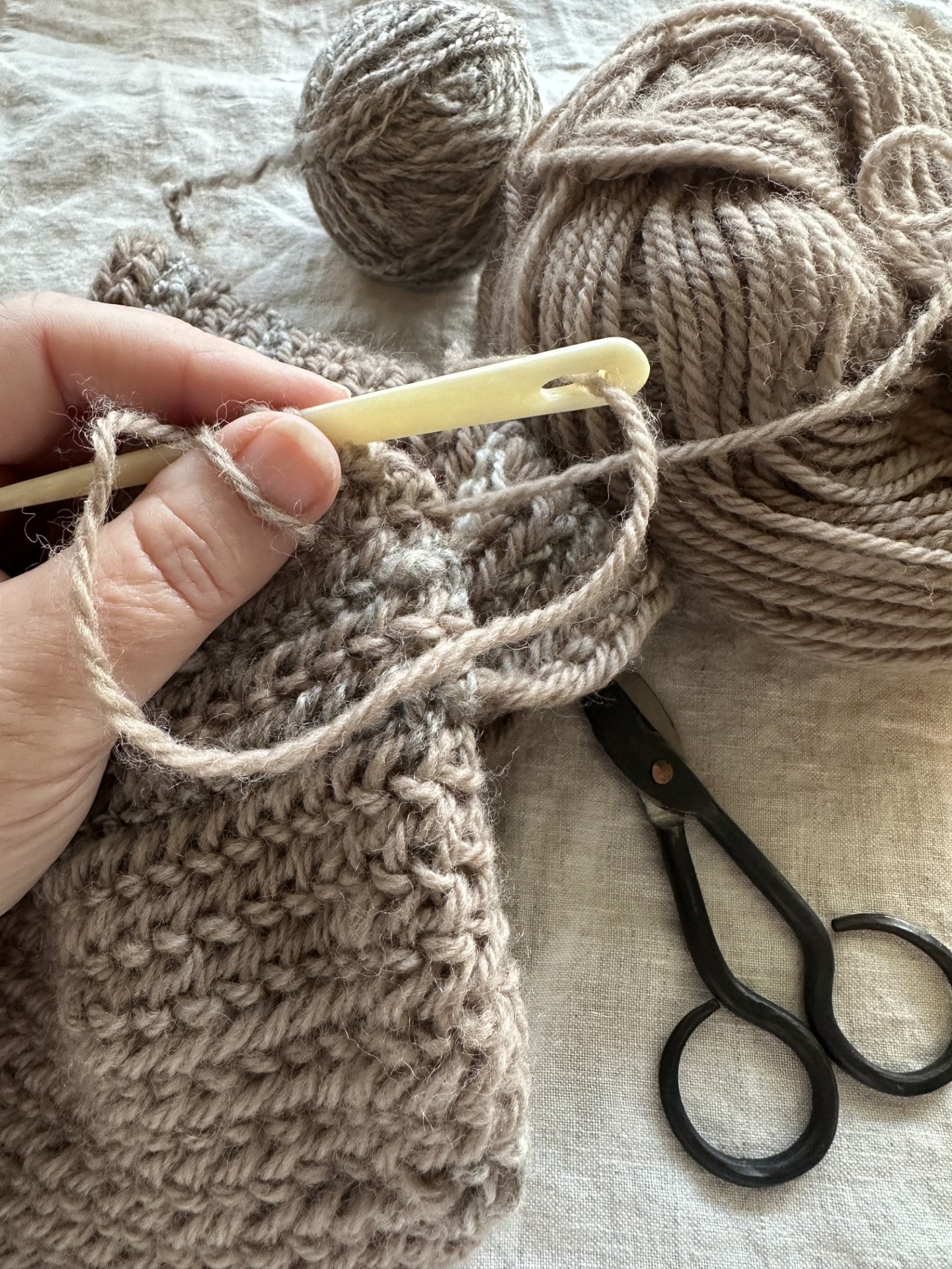 'Infinity' Viking Nalbinding Wool Cowl or Neck Warmer