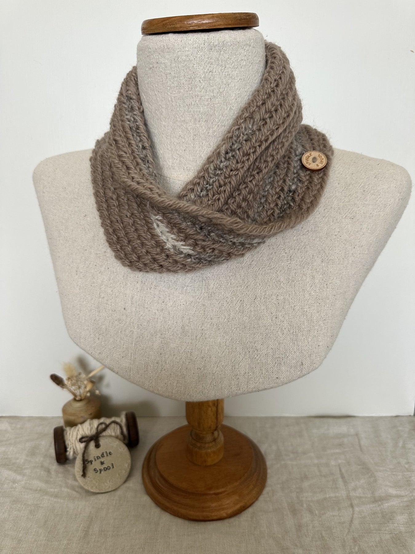 'Infinity' Viking Nalbinding Wool Cowl or Neck Warmer