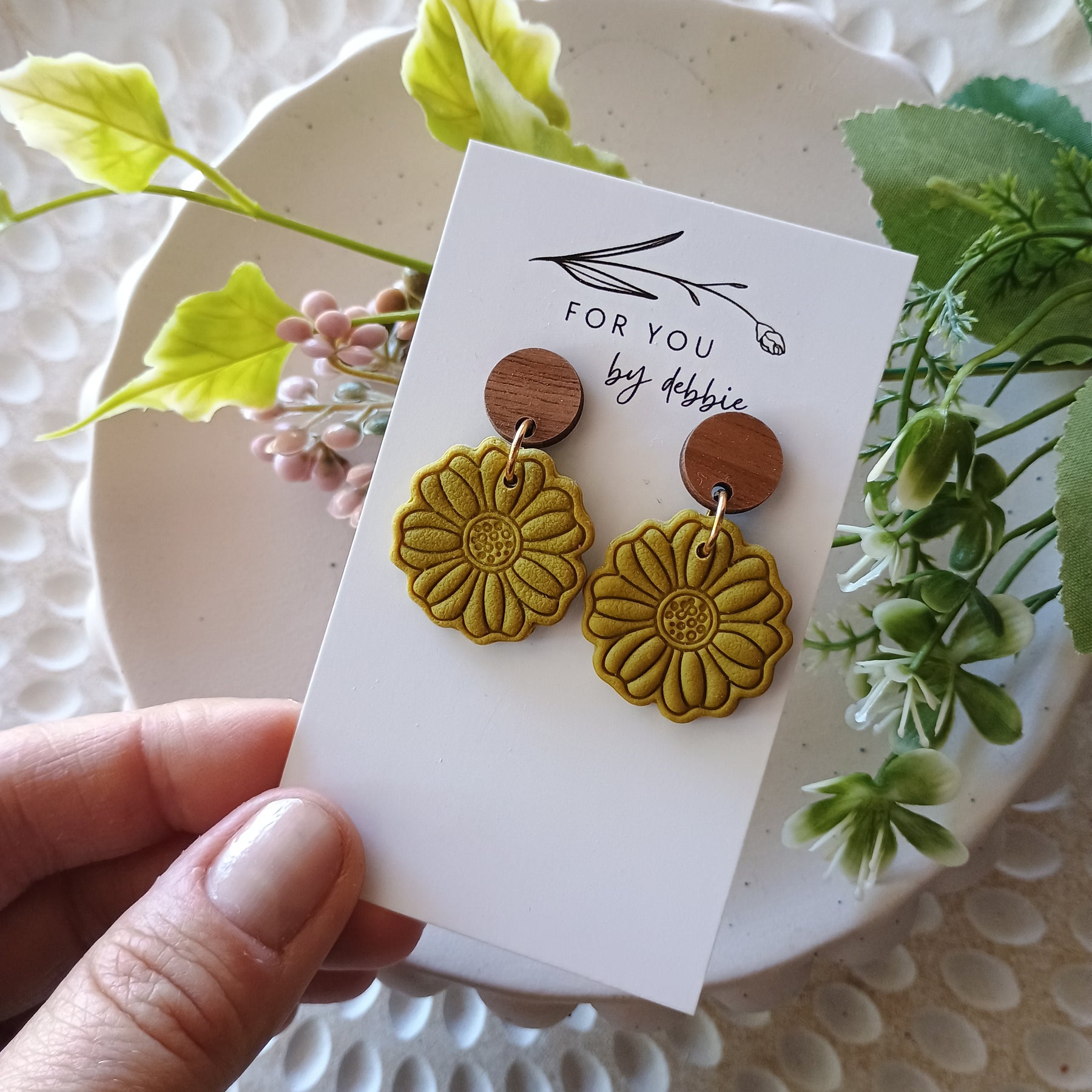Earth flower earring with natural wood stud