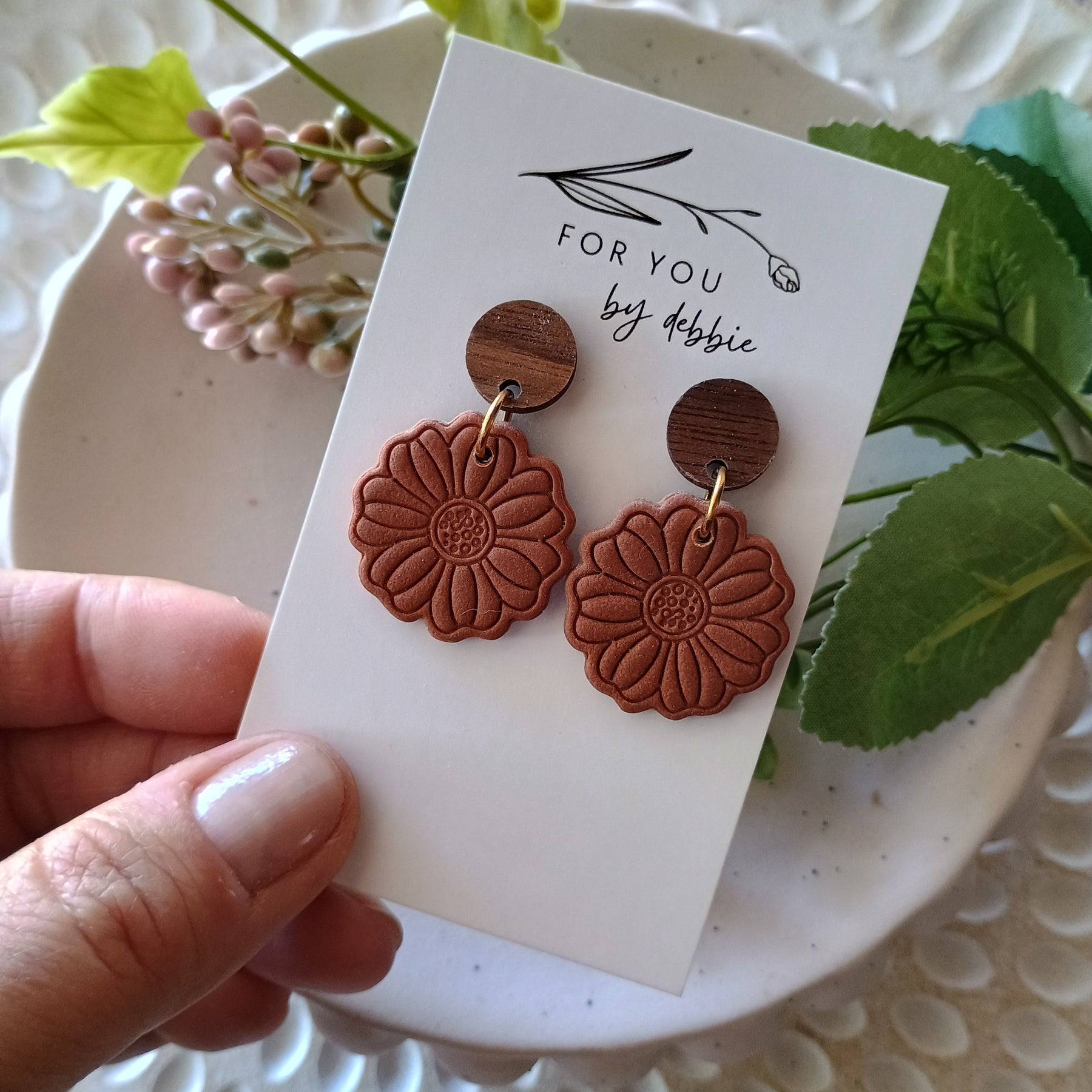 Earth flower earring with natural wood stud