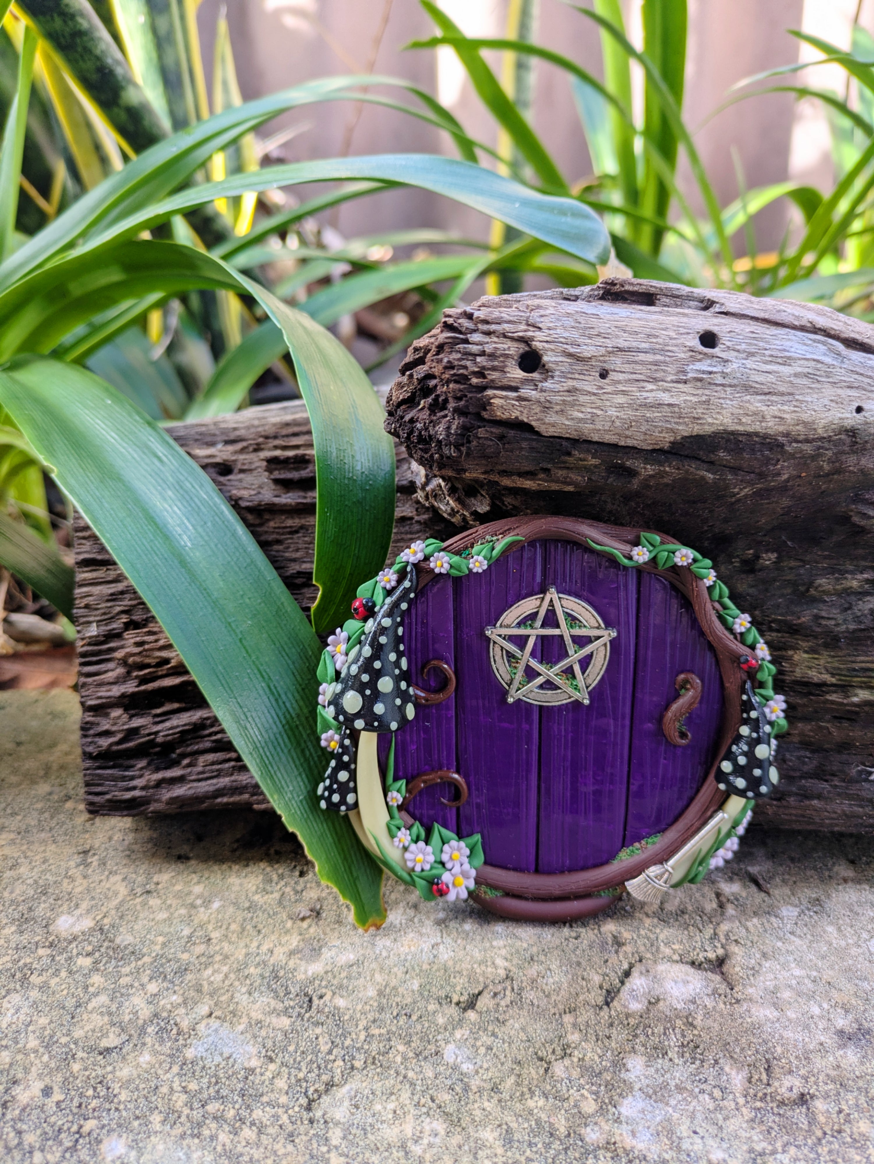 Witchy Hobbit style Door – Hand Sculpted Fairy Door