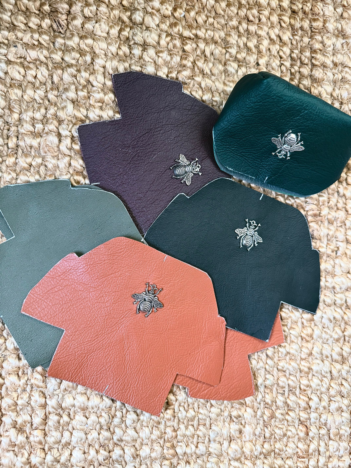 ‘Bee’ leather coin purse with key chain