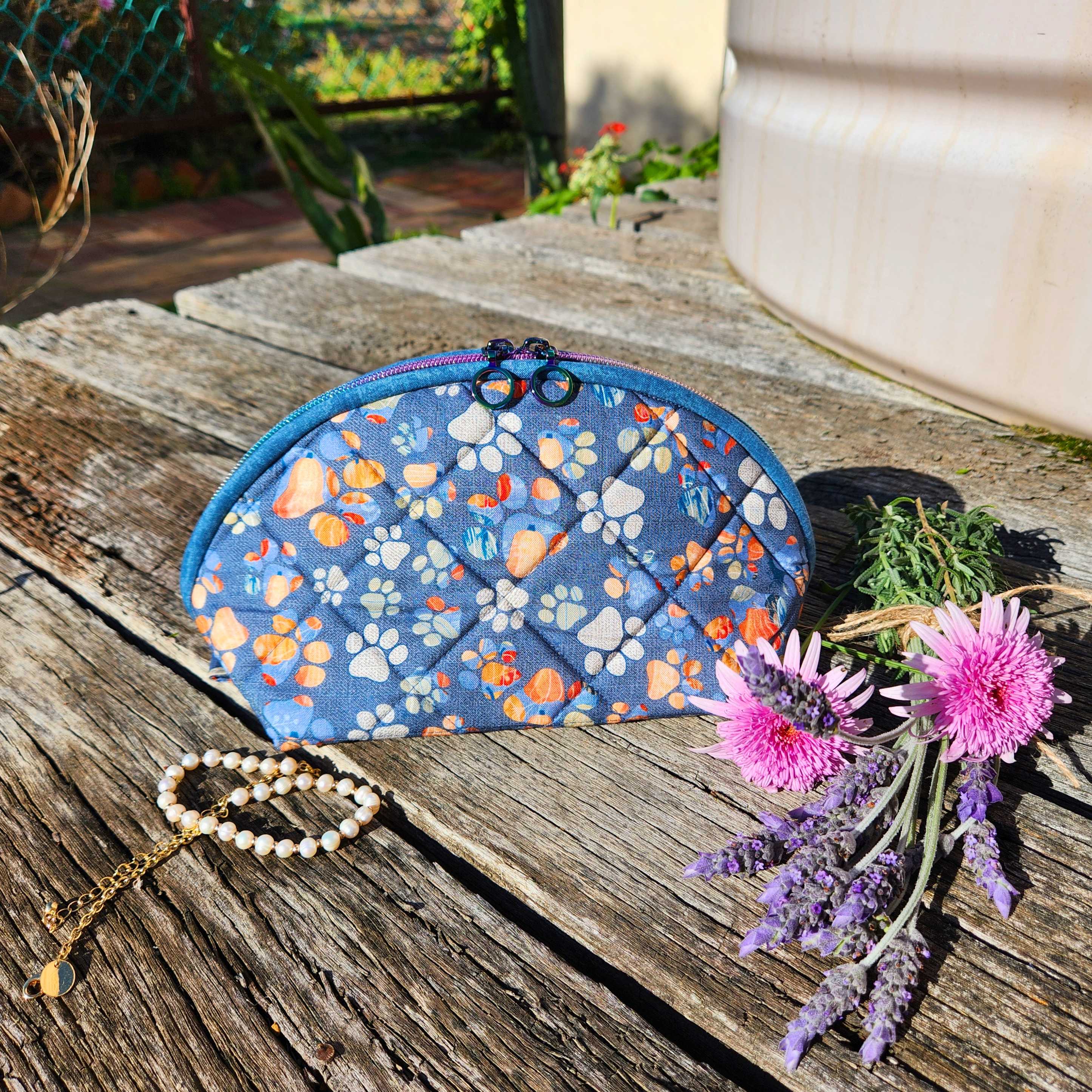 Extra Large Zippered Taco Pouch