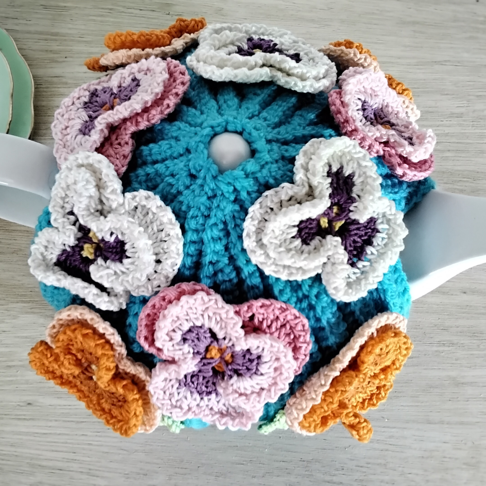 Bright Blue Pansy Medium Teacosy