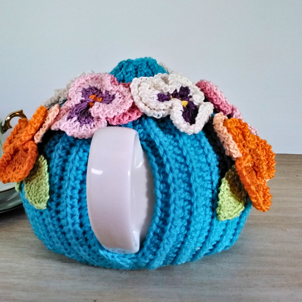Bright Blue Pansy Medium Teacosy