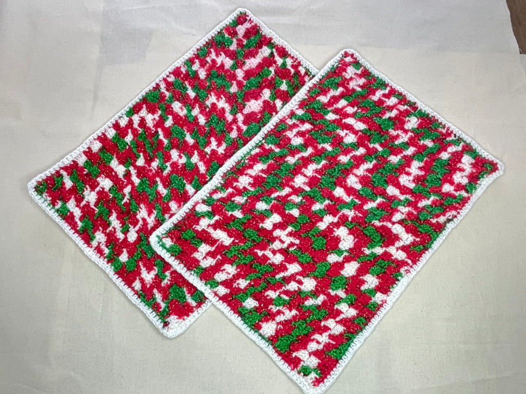 #087 Set of 2 Christmas Place Mats