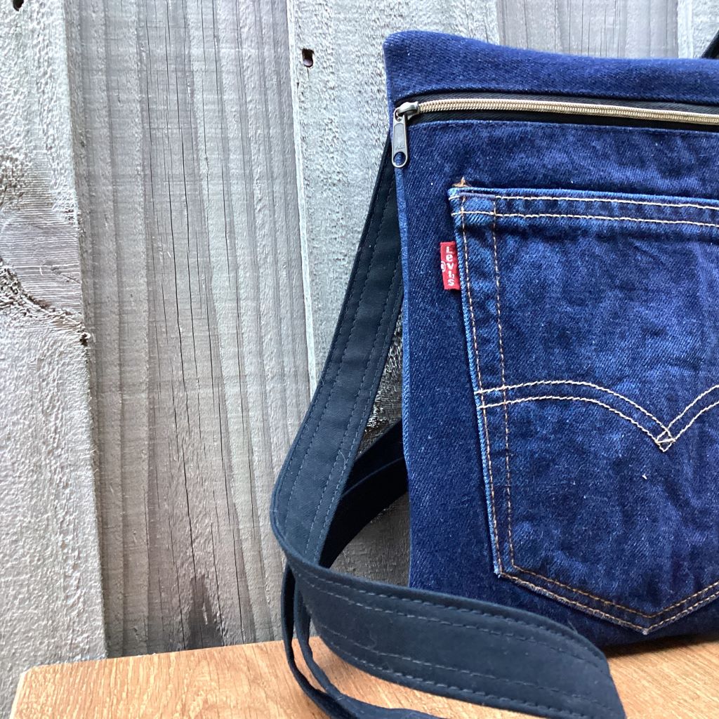 Upcycled Denim Crossbody Bag – Levis Back Pocket
