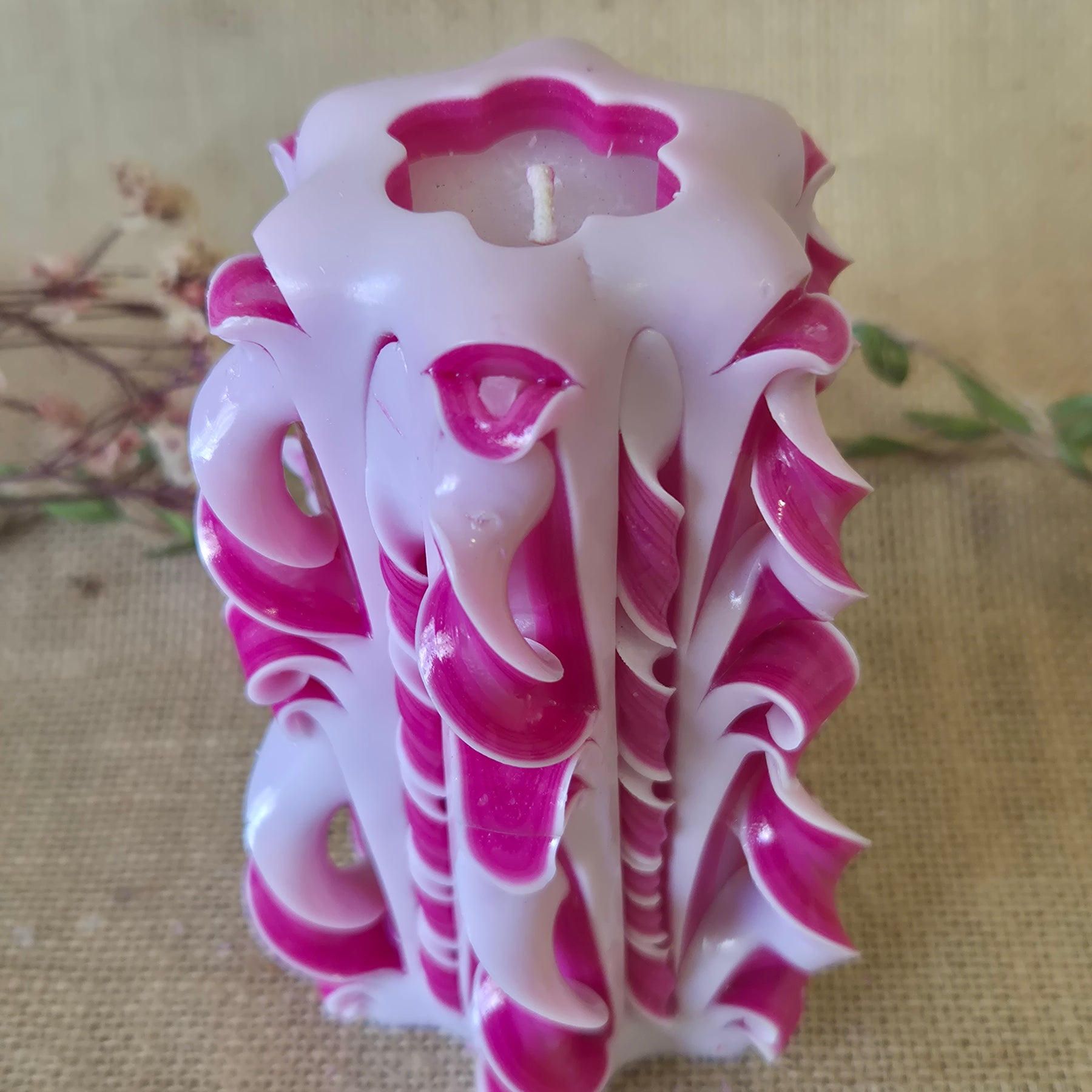 White and Pink 13cm