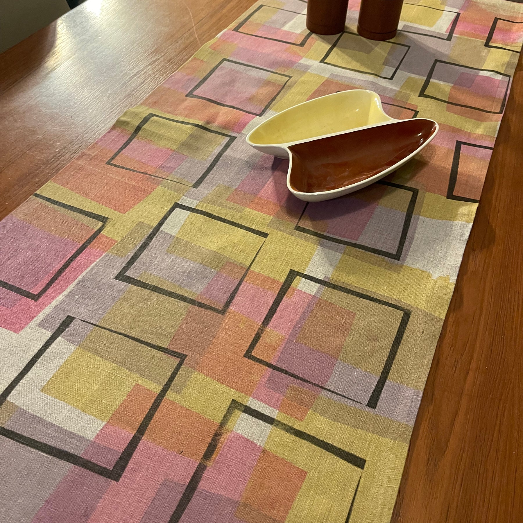 Table runner - Gold rose and grey squares
