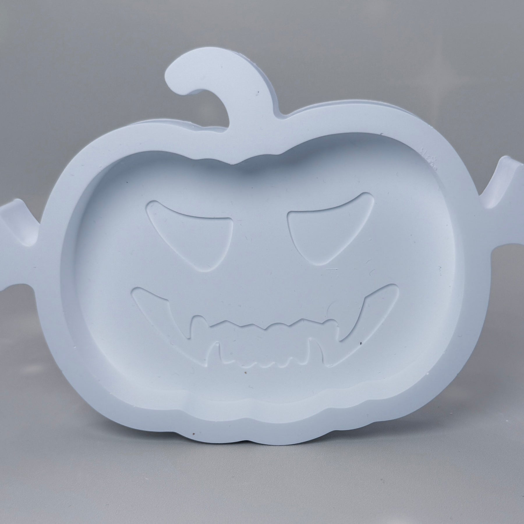 Paint Your Own Eco-Resin Creativity Kit for Adults - Halloween Decor