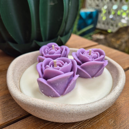 Stone organic shaped bowl candle with coconut lime fragrance