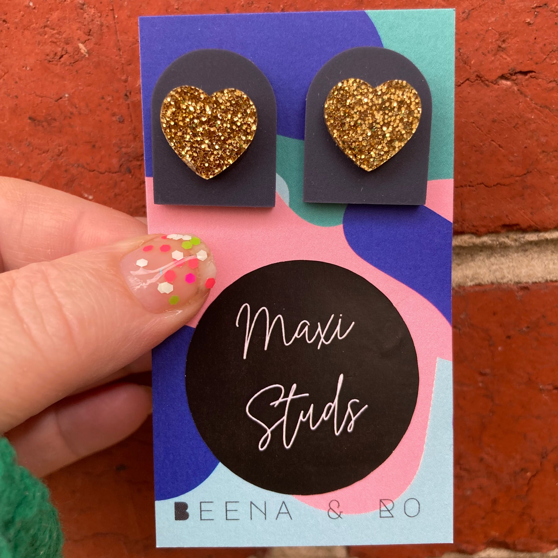Hearts on arch maxi studs