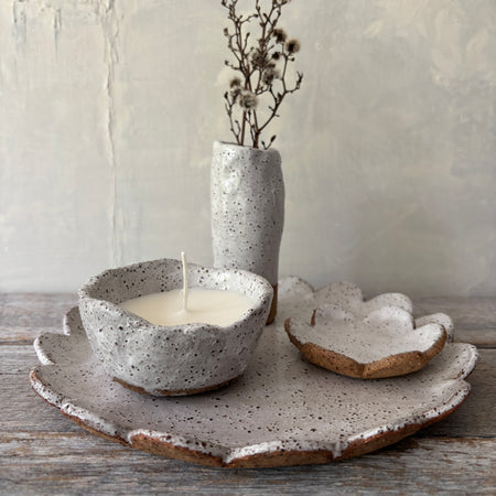 Flower Plate with vase, candle and mini flower plate - Rustic & Cozy