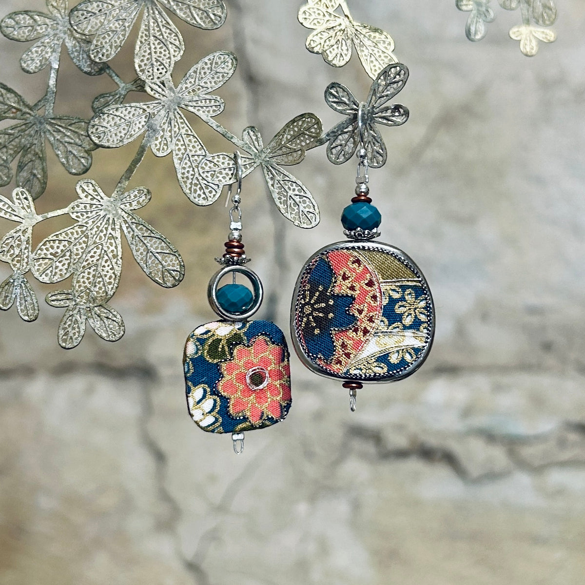 Earrings Blue Pink White Floral Asymmetrical - EC640