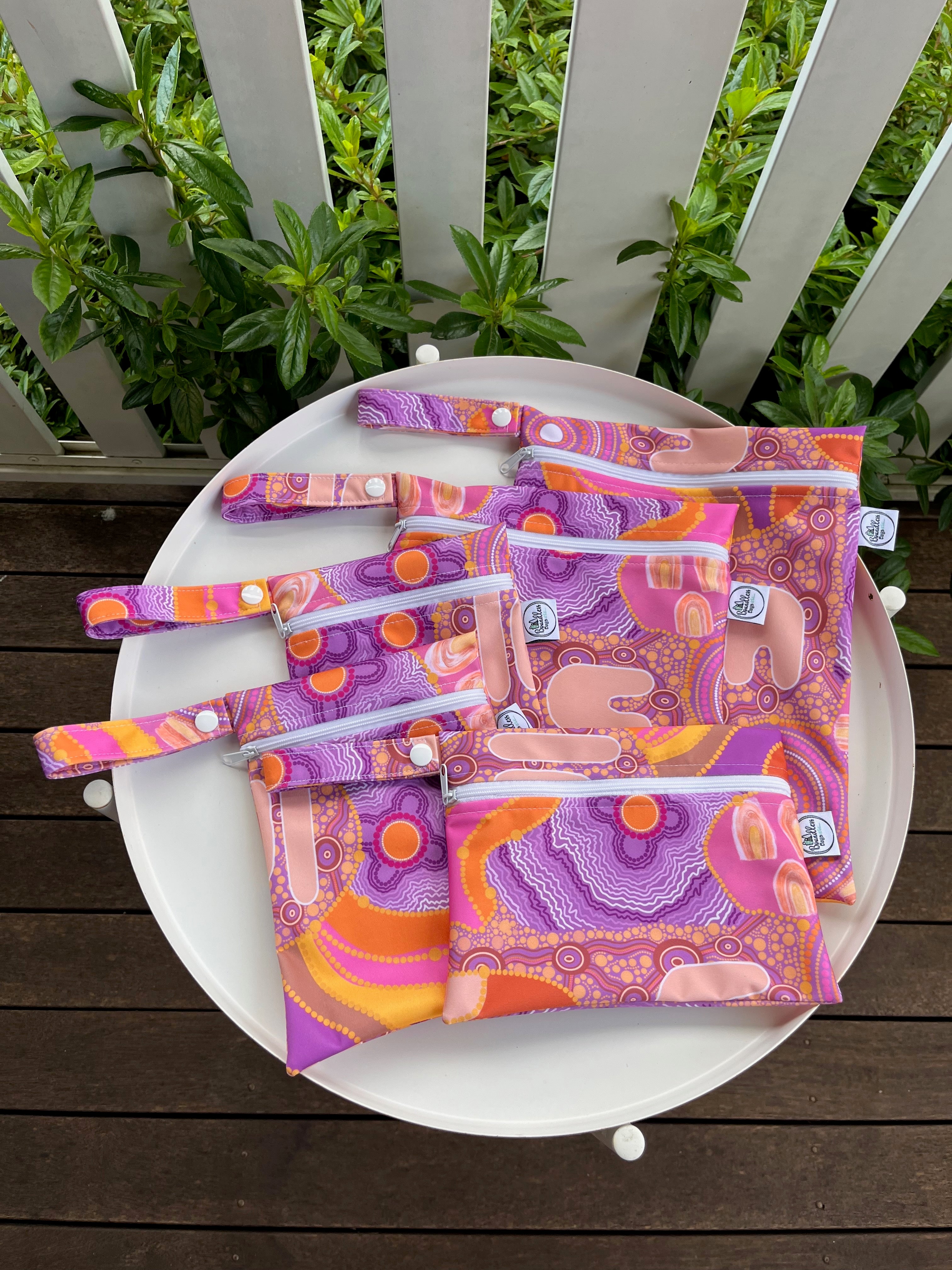 READY MADE Water-resistant wet bags - Mum (Art with Nunj)