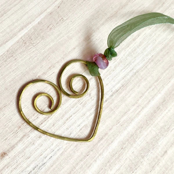 Hearts bookmarks | Brass wire | Single or Set of 2 | Book lover gift