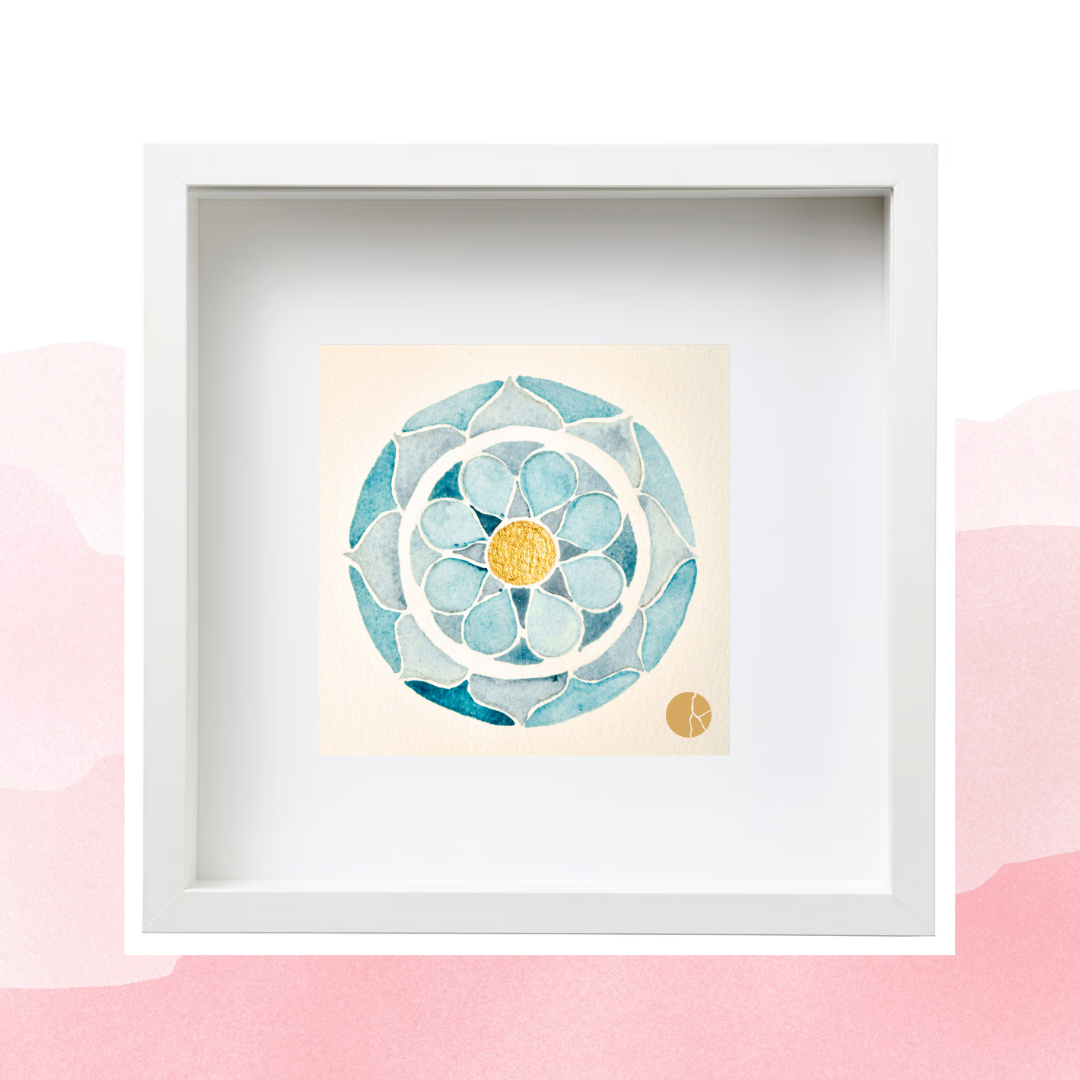 Speak Your Truth with Crushed Apatite, Lapis Lazuli and Sodalite.