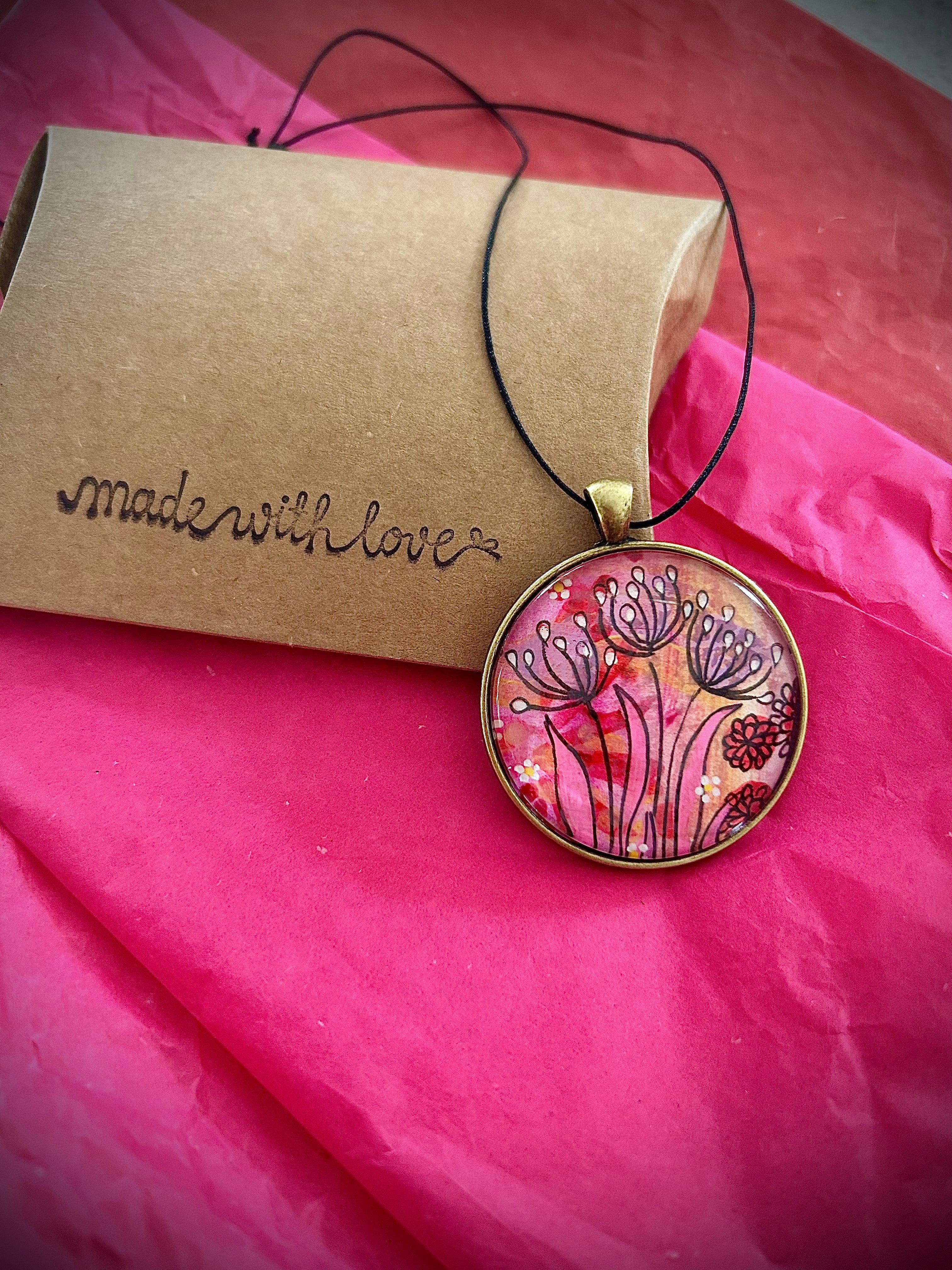 Hand-painted necklace : Dandelion Pinks