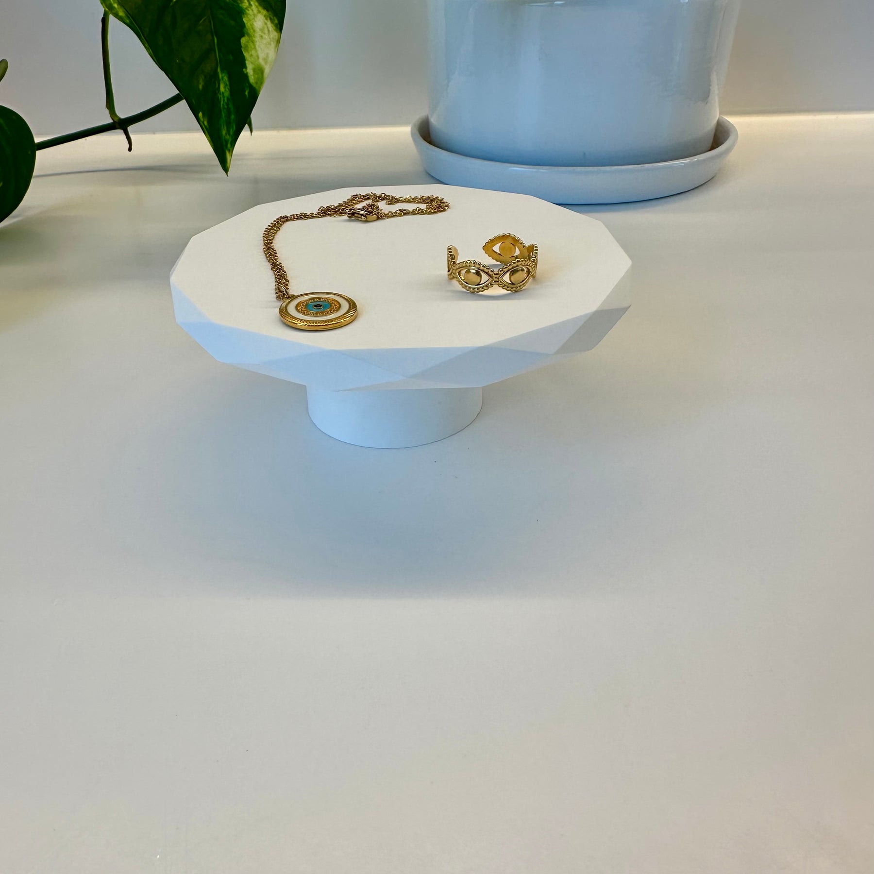 All white trinket trays with stand