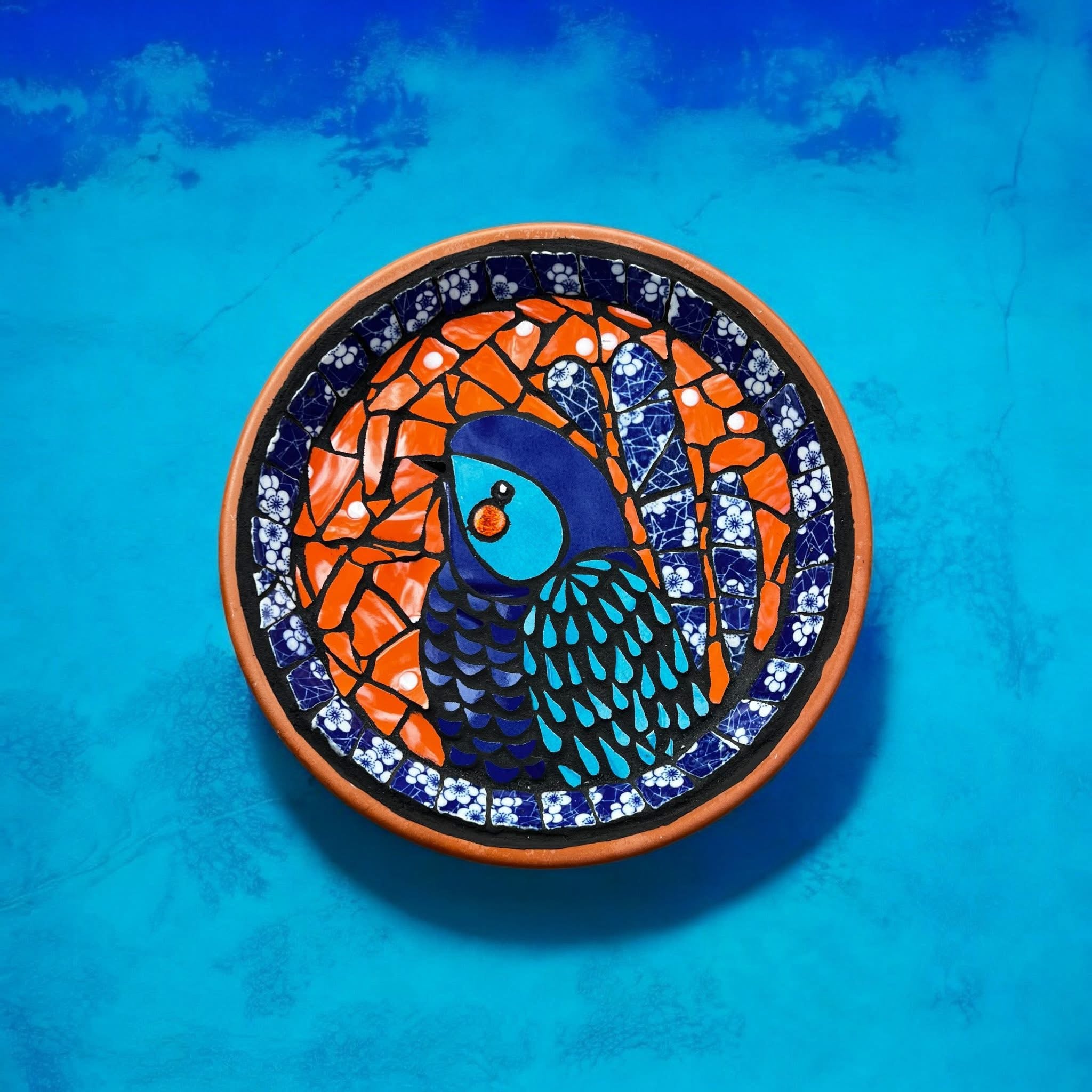 Mosaic Birdbath. Blue Wren.
