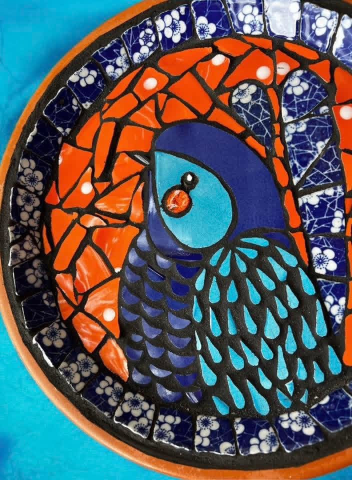 Mosaic Birdbath. Blue Wren.